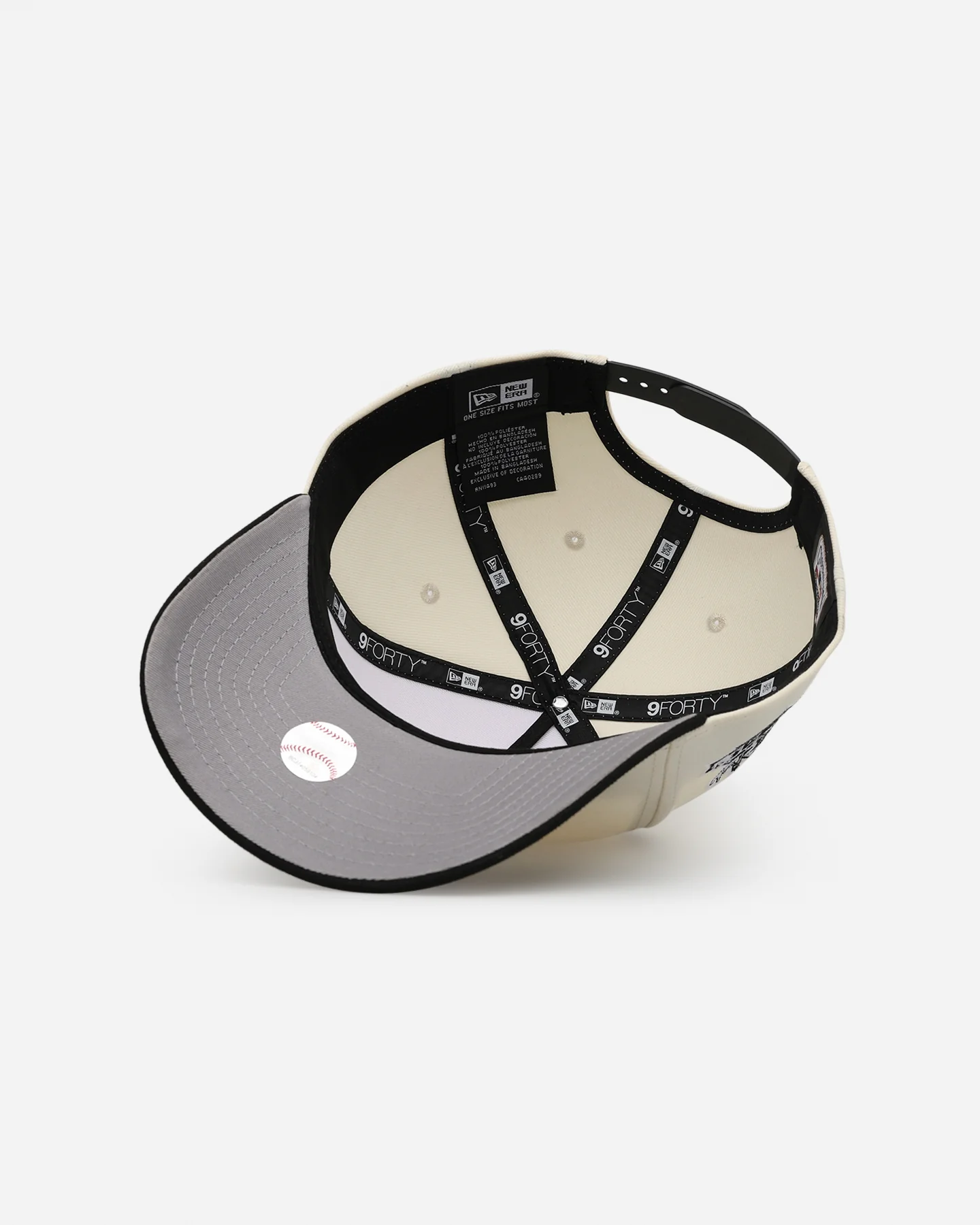New Era San Francisco Giants 'Chrome Upside Down Logo' 9FORTY A-Frame Snapback Chrome/Black - Image 6