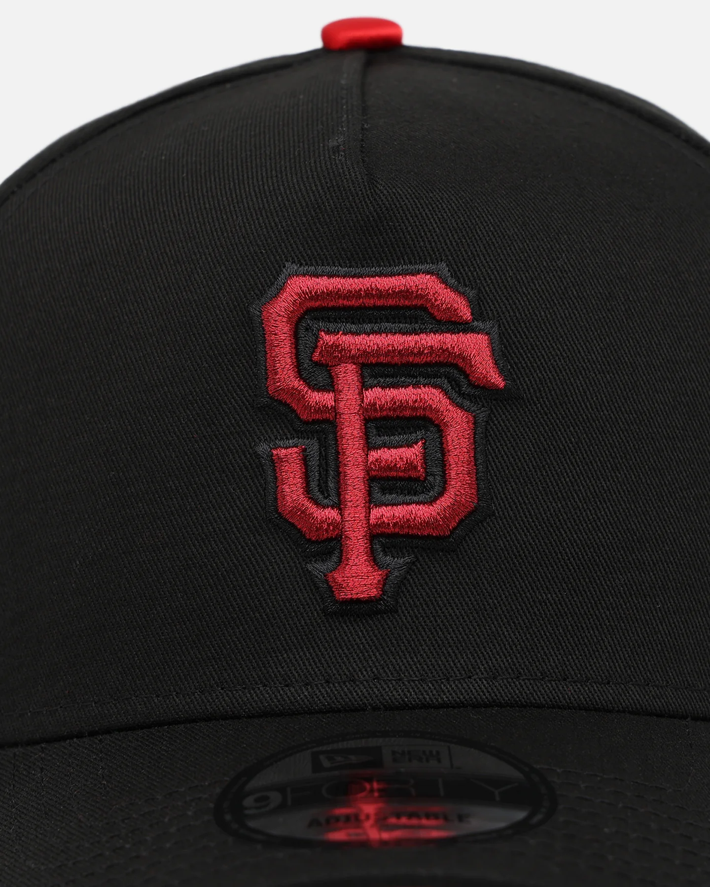 New Era San Francisco Giants 'Satin Scarlet' 9FORTY A-Frame Snapback Black/Scarlet - Image 5