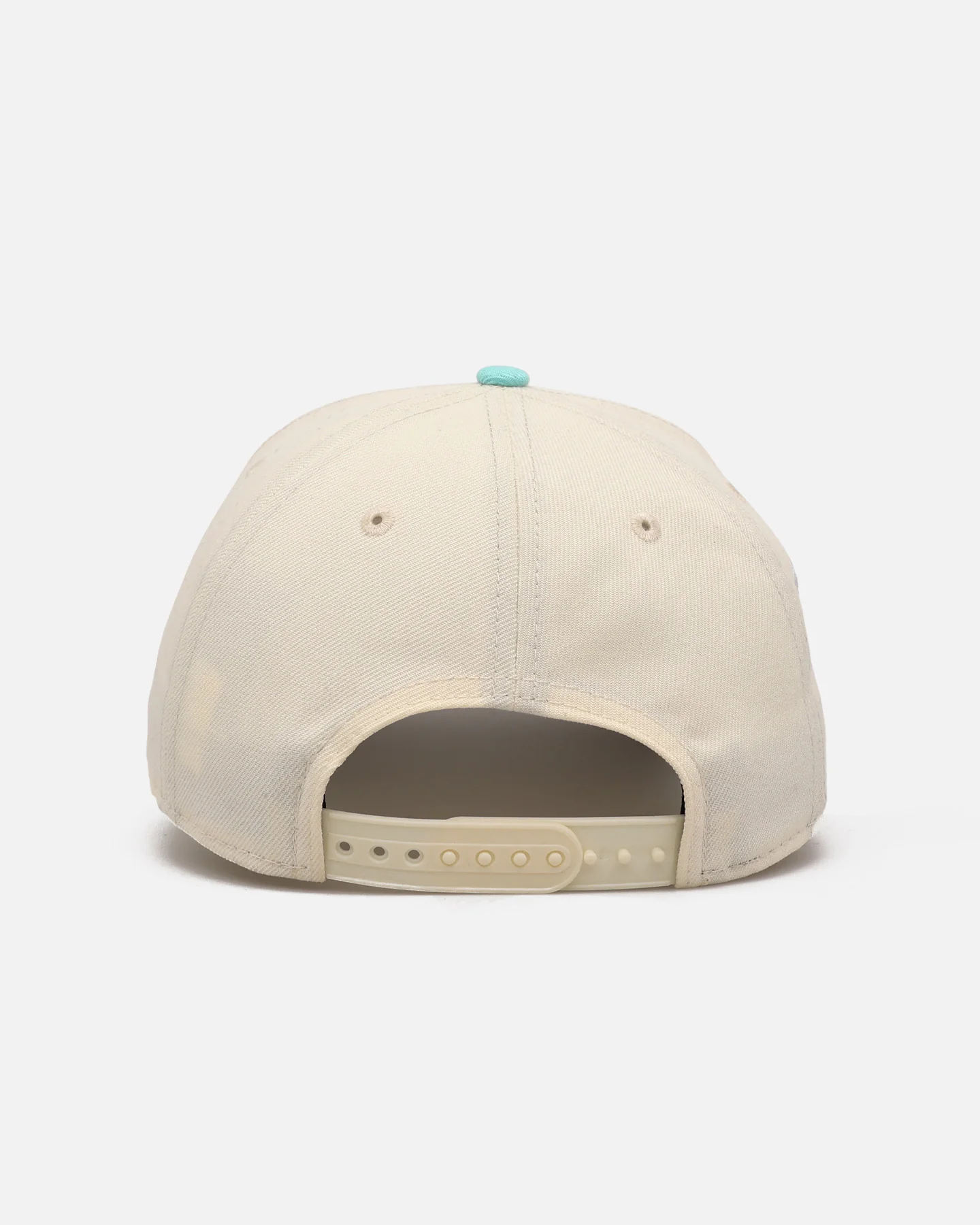 New Era Seattle Kraken 'Team Color Visor' 9FORTY A-Frame Snapback Chrome/Official Team Color - Image 2