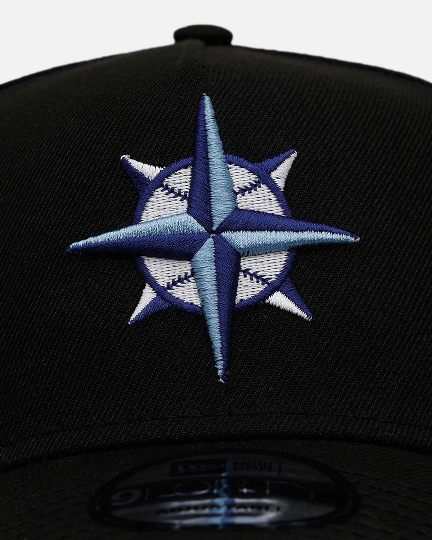 New Era Seattle Mariners 'Black And Sky Blue' 9FORTY A-Frame Snapback Black/Sky Blue - Image 5