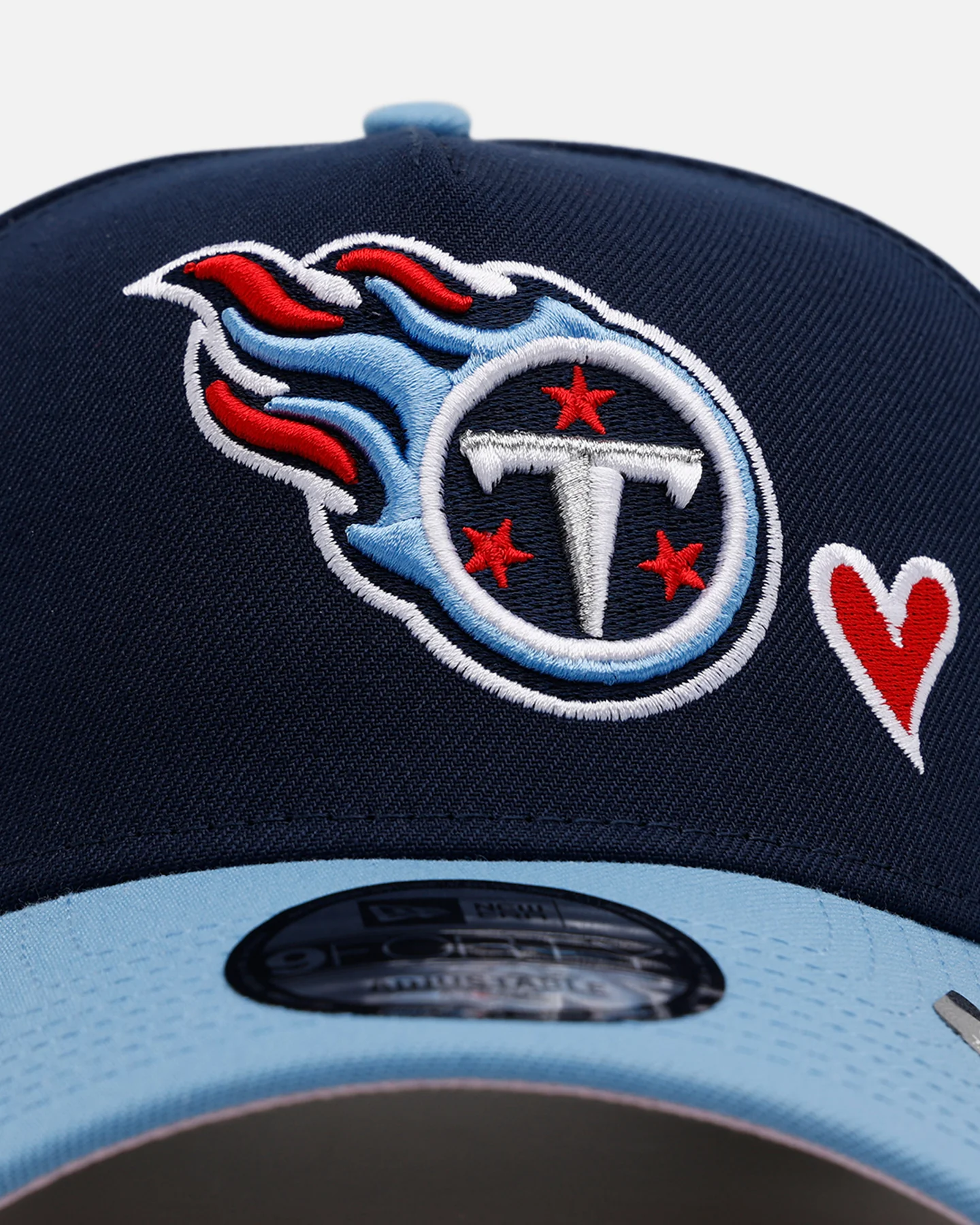 New Era Tennessee Titans 'Team Color Hearts' 9FORTY A-Frame Snapback Official Team Color - Image 5