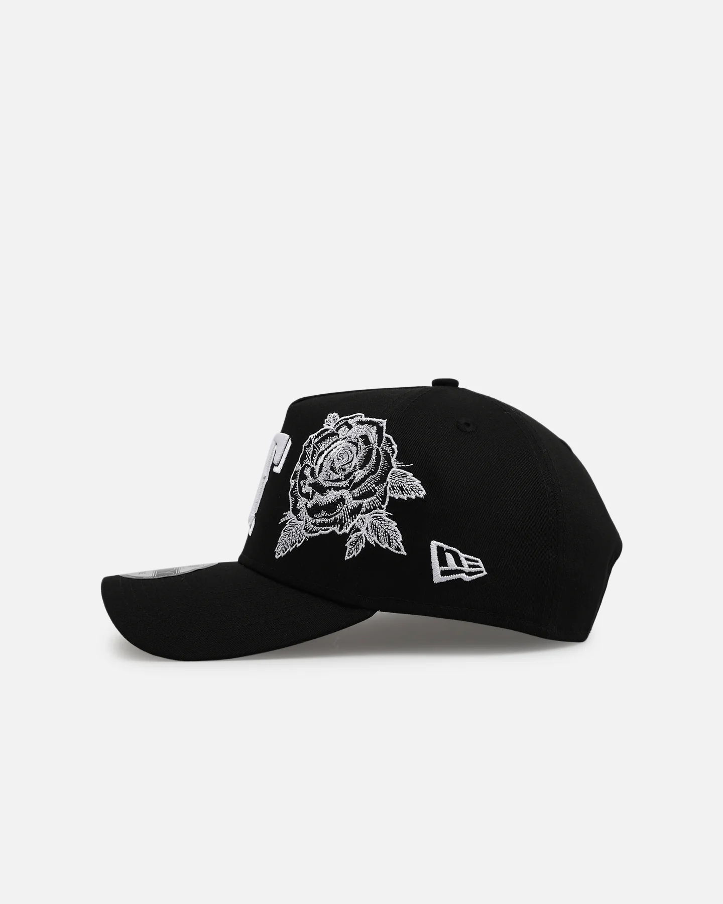 New Era Texas Rangers 'Ornate Rose' 9FORTY A-Frame Snapback Black/White - Image 4