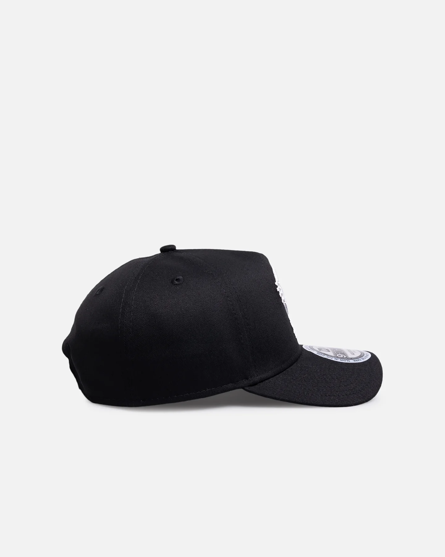New Era Wests Tigers 'NRL Glow In The Dark' 9FORTY A-Frame Snapback Black - Image 4