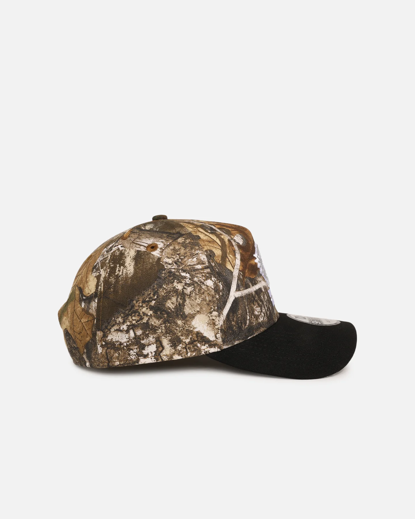 New Era Wests Tigers 'NRL Real Tree' 9FORTY A-Frame Snapback Real Tree Camo - Image 3