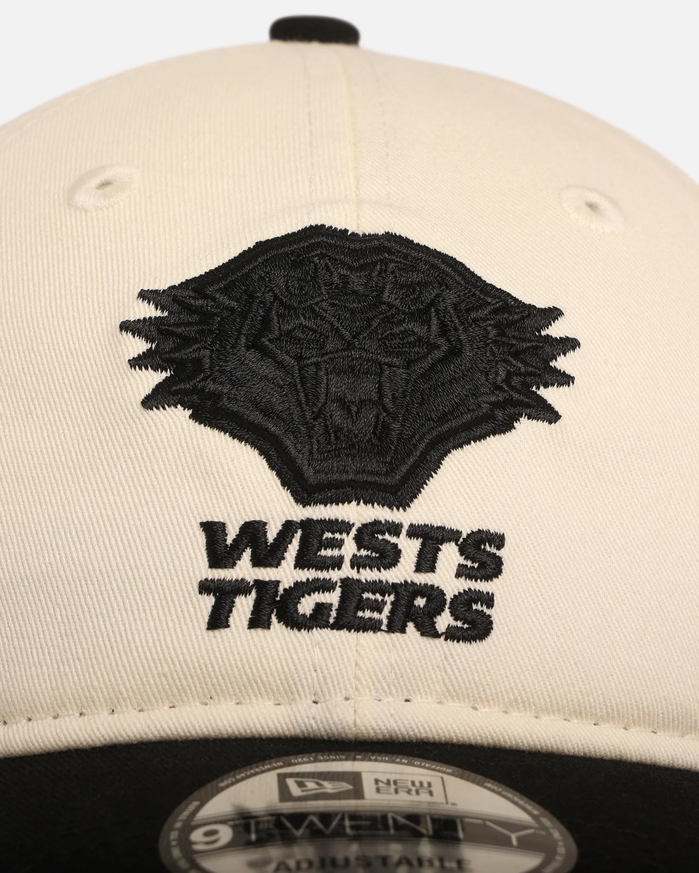 New Era Wests Tigers 'NRL Two Tone' 9TWENTY Strapback Chrome White/Black - Image 5