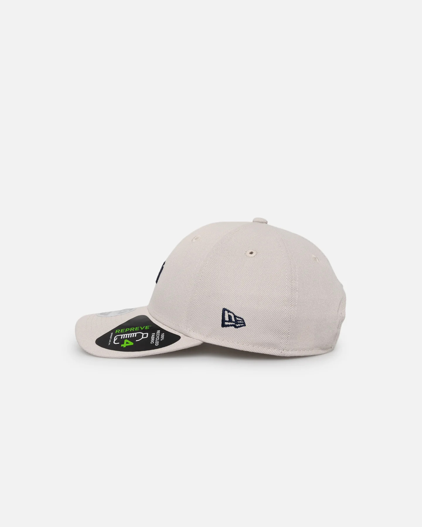 New Era Women's New York Yankees 'Stone' 9FORTY Casual Strapback Stone - Image 4