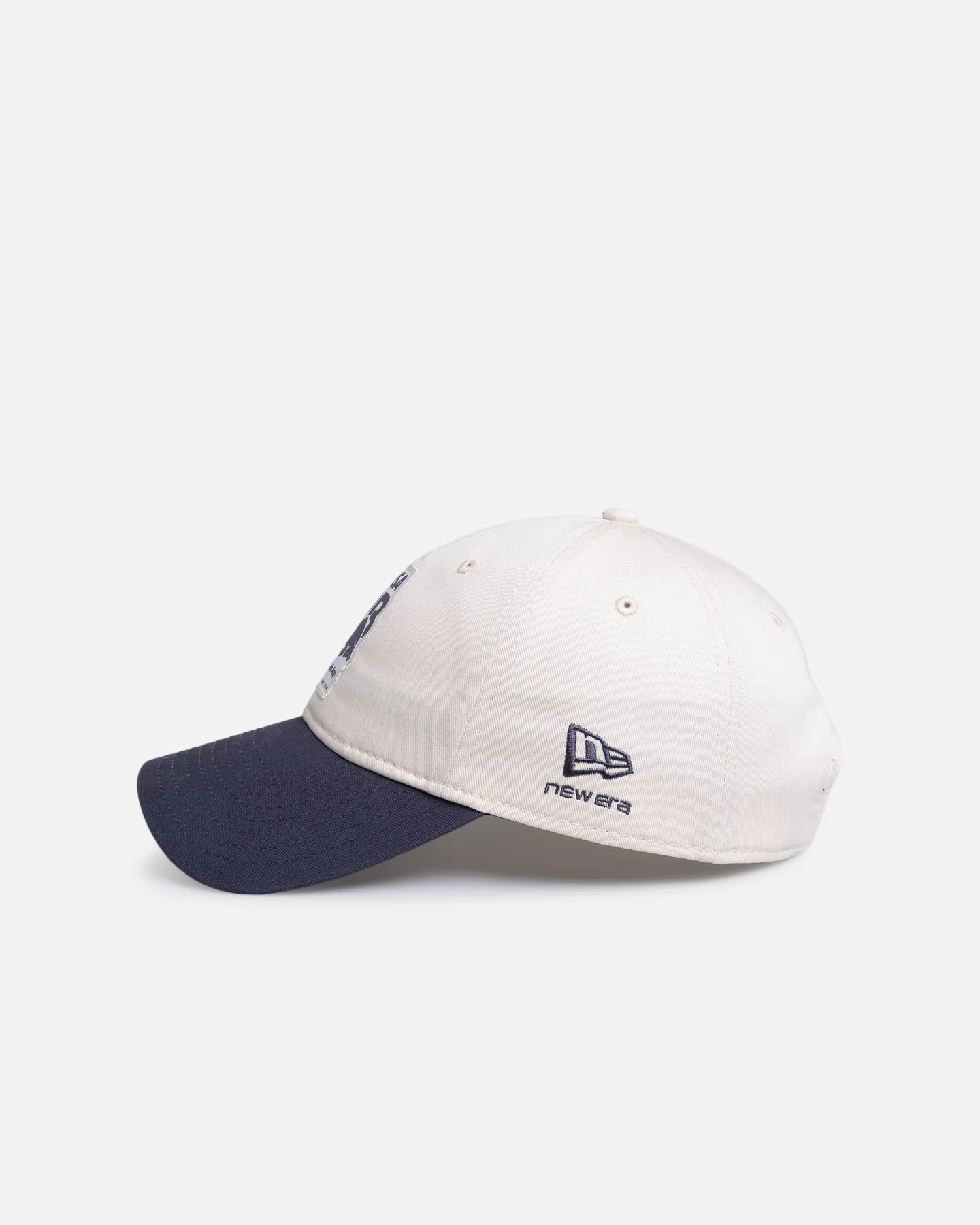 New Era X Red Bull Racing F1 Visa Cards 'Contrast Visor' 9TWENTY Strapback Light Beige - Image 4