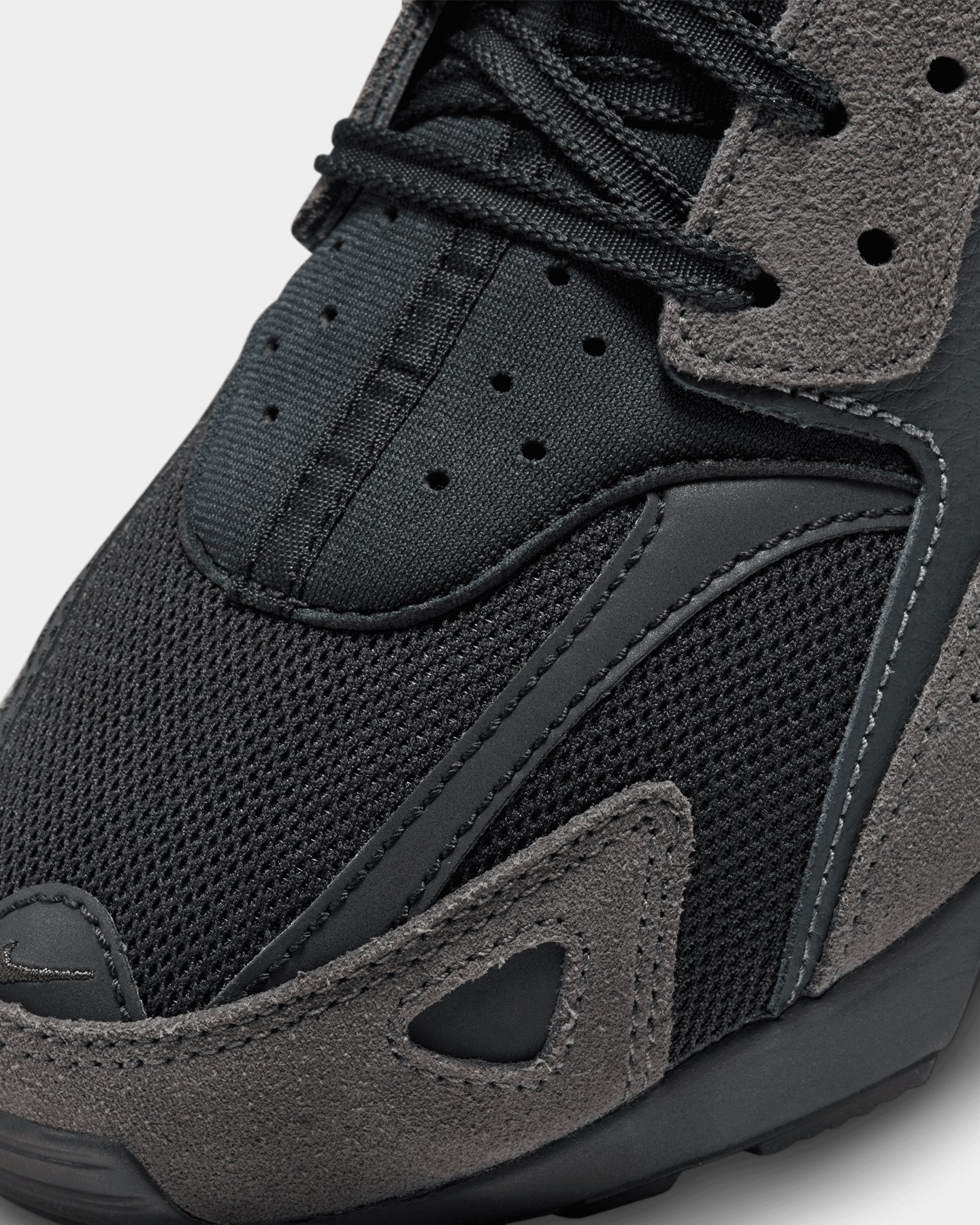 Nike Air Huarache Runner "Anthracite" Black/Medium Ash - Image 6