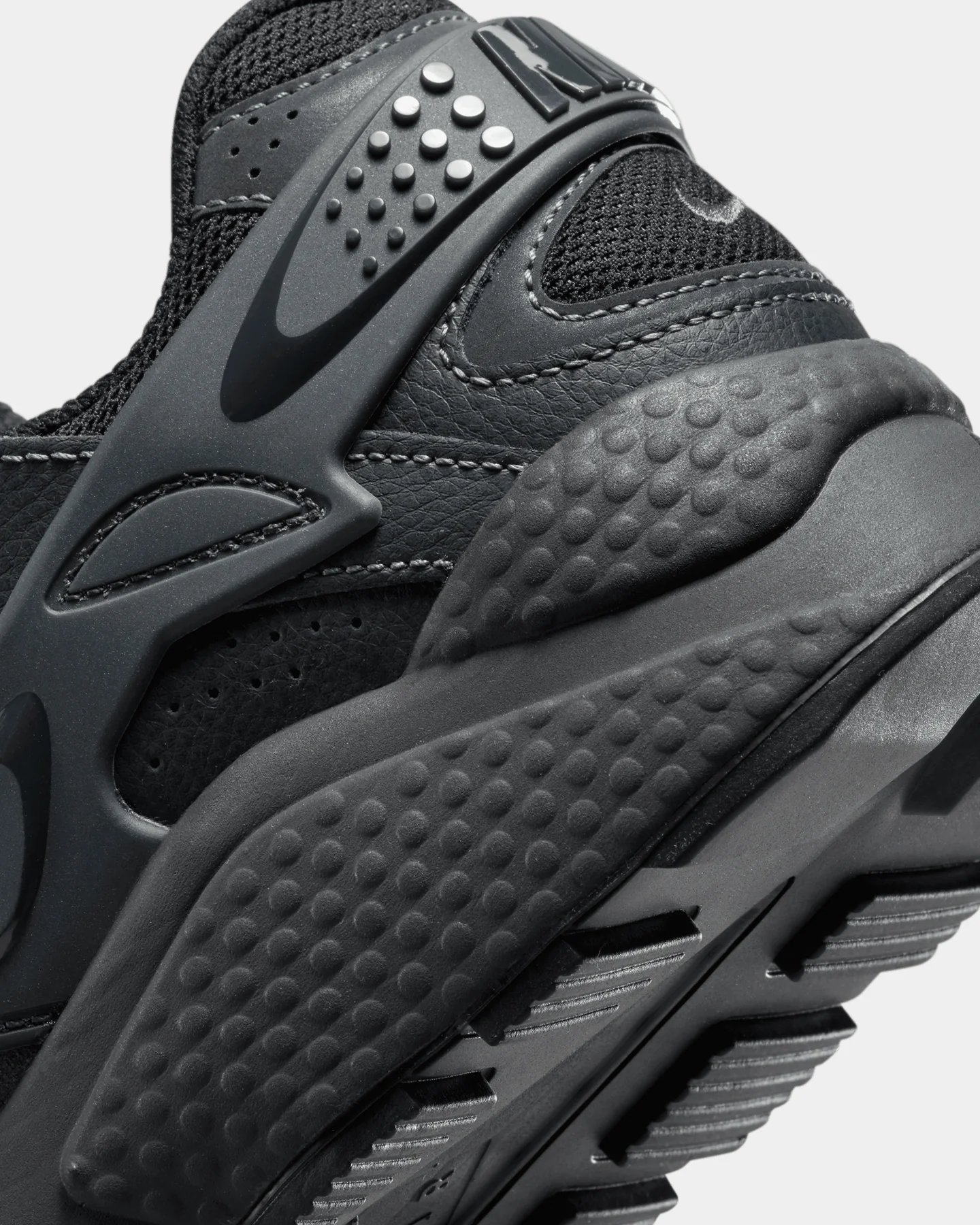 Nike Air Huarache Runner "Anthracite" Black/Medium Ash - Image 8