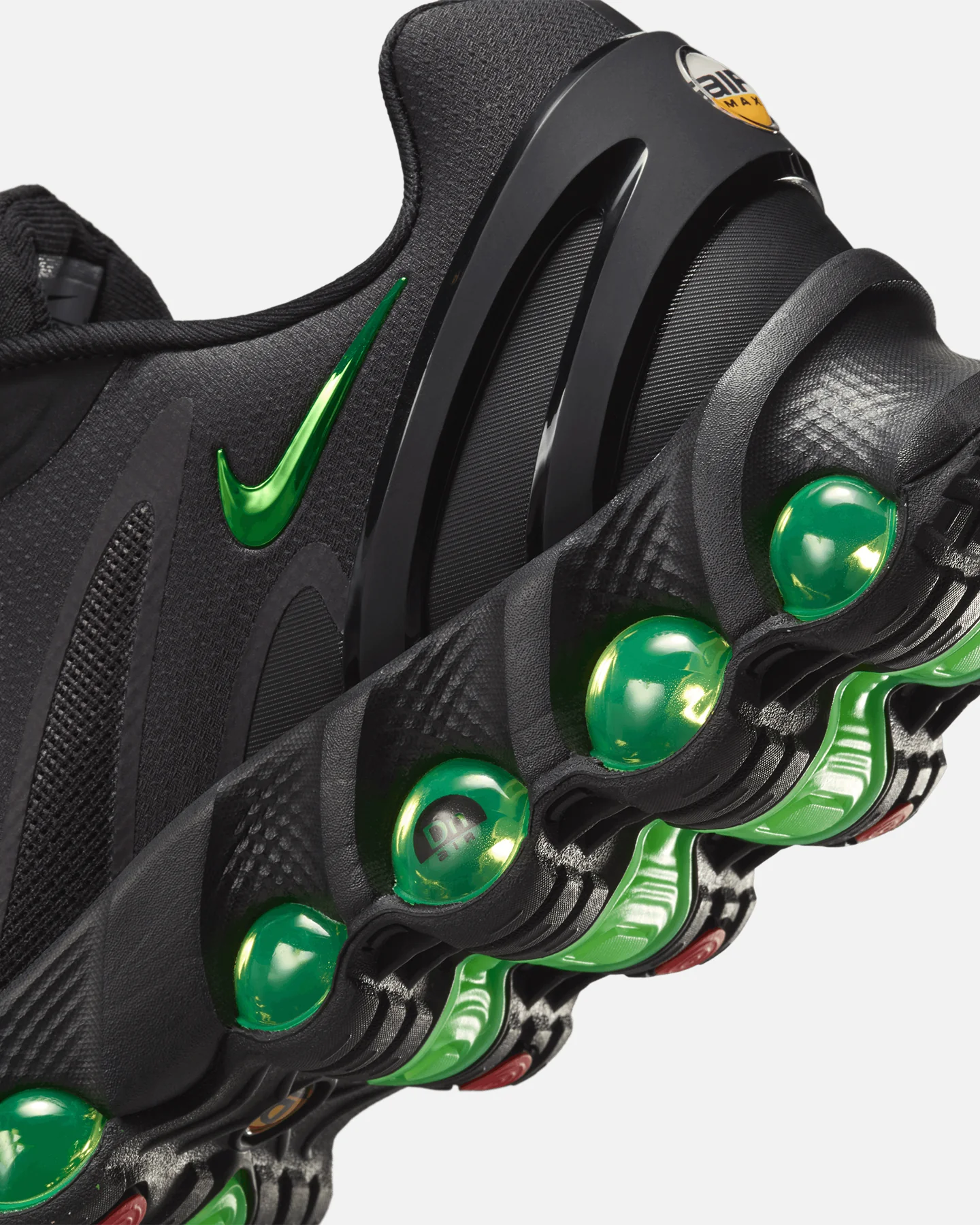Nike Air Max DN8 Black/Green - Image 8