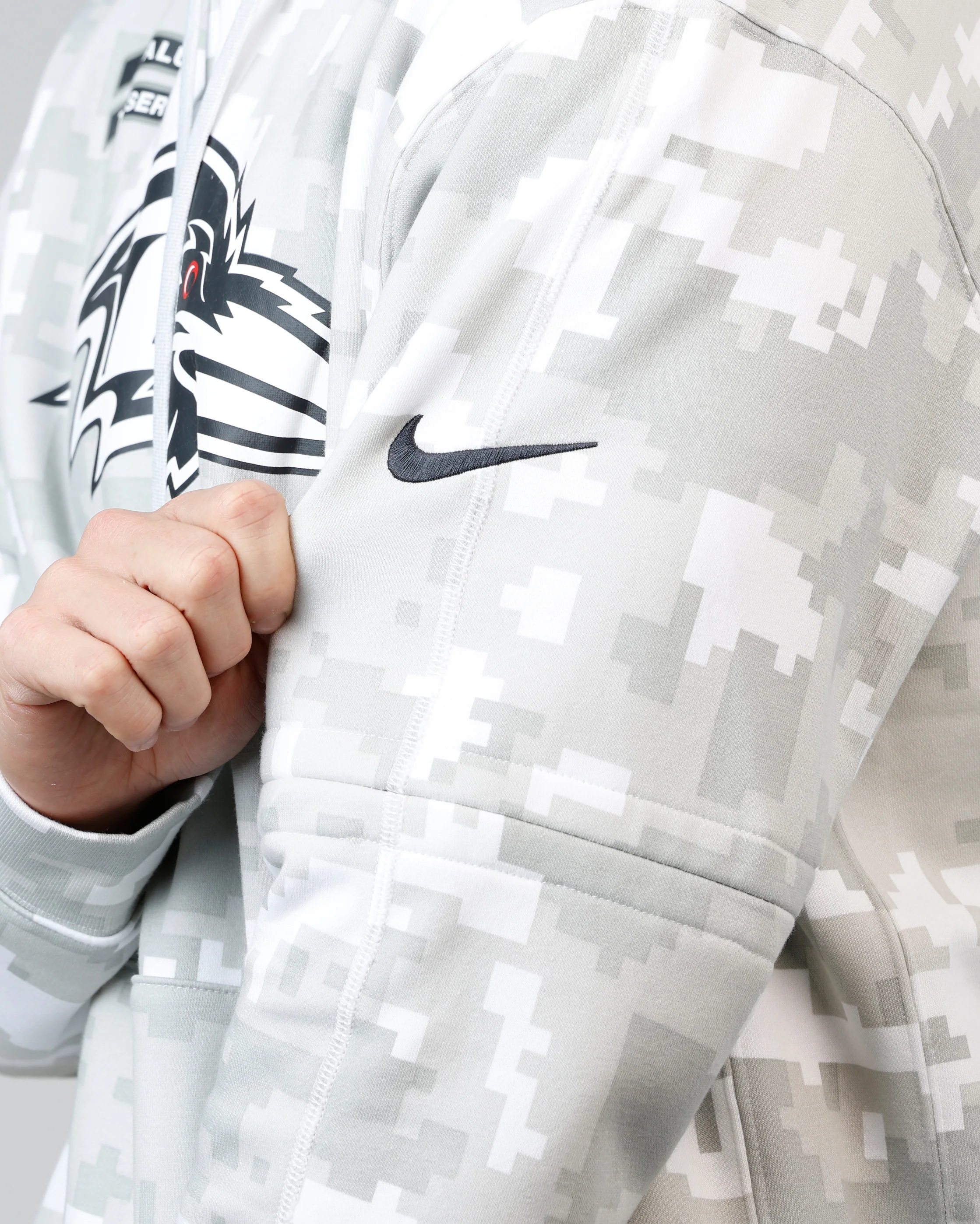 Nike Baltimore Ravens Salute to Service Hoodie Camouflage - Image 7