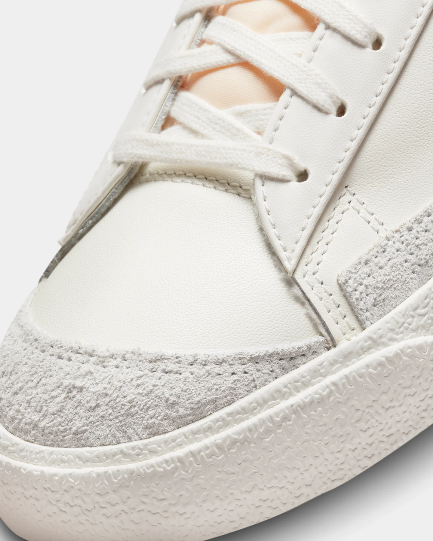 Nike Blazer Low '77 Vintage Sail/Light Bordeaux/Vivid Sulfur - Image 6