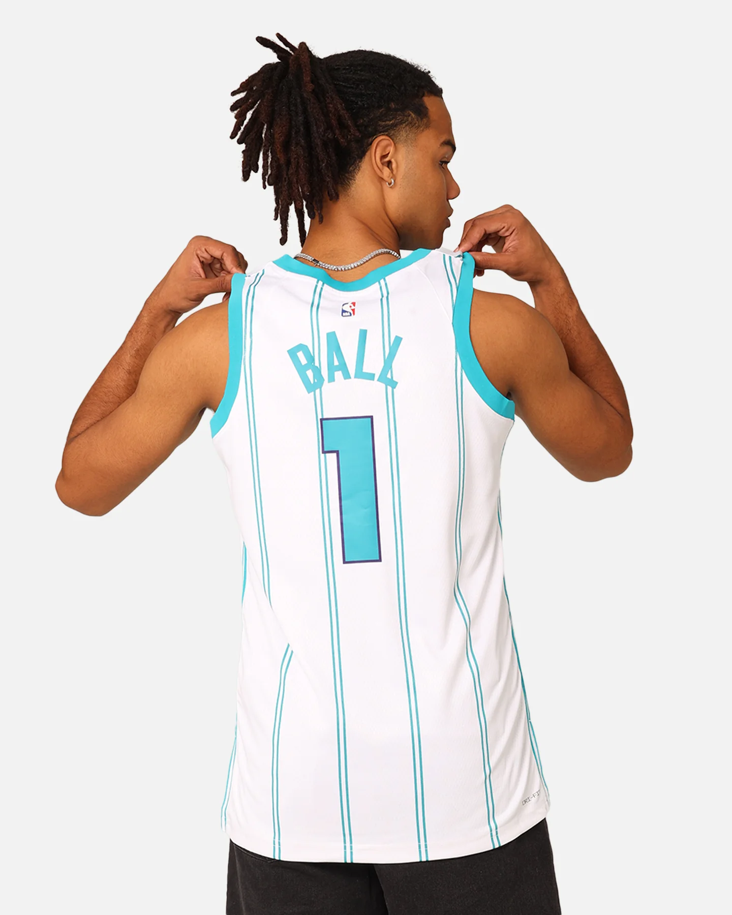 Nike Charlotte Hornets Lamelo Ball Association Edition 2022/23 Dri-FIT Swingman Jersey White - Image 2