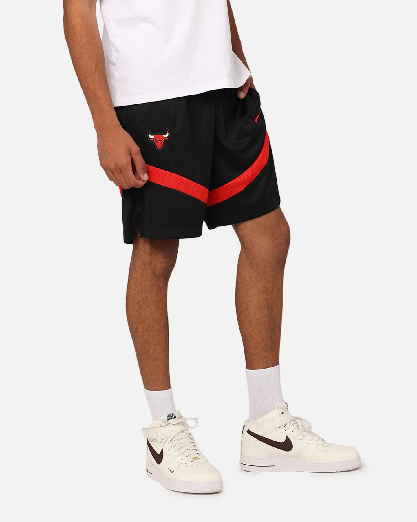 Nike Chicago Bulls Dri-FIT Practice Icon+ Shorts Black/University Red - Image 5