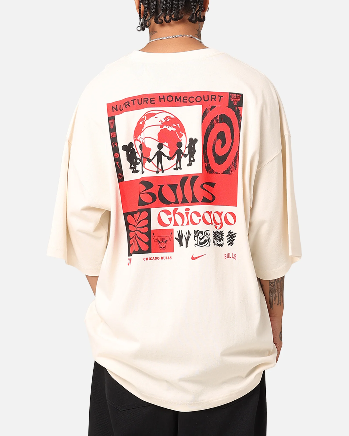 Nike Chicago Bulls NBA Courtside Oversized T-Shirt Pure - Image 7