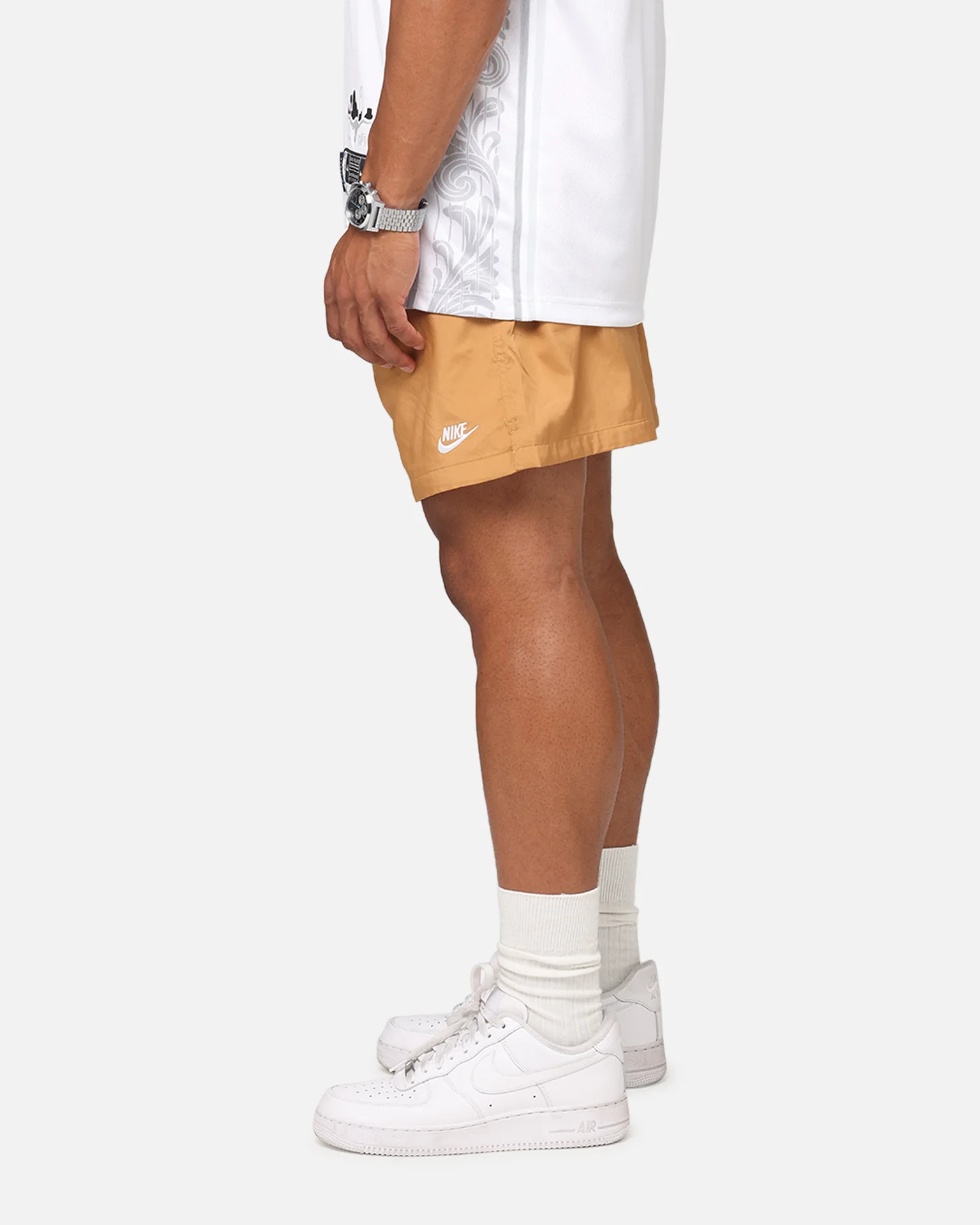 Nike Club Flow Shorts Flax - Image 5