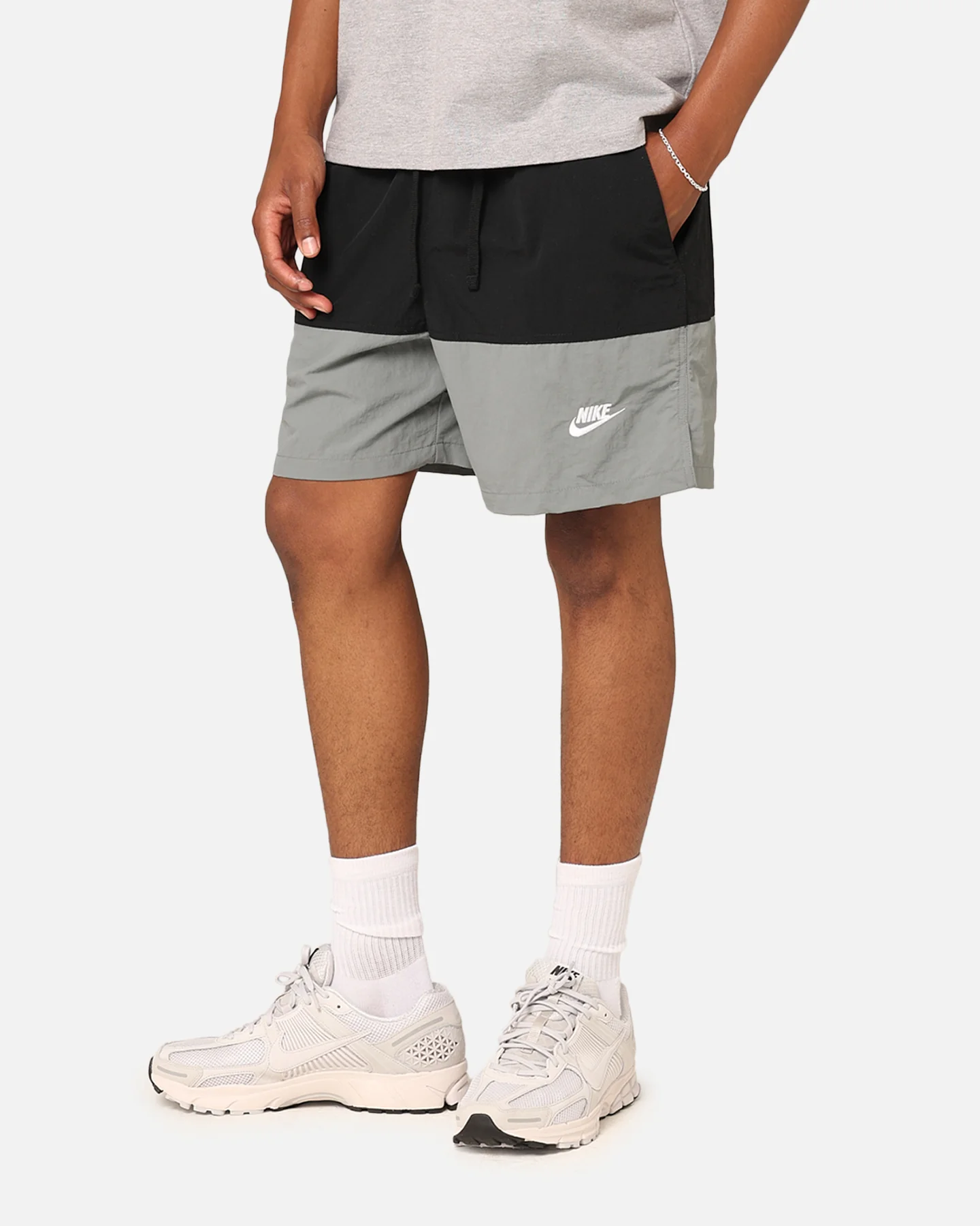 Nike Club+ Woven Colour-Blocked Shorts Black/Smoke Grey - Image 6