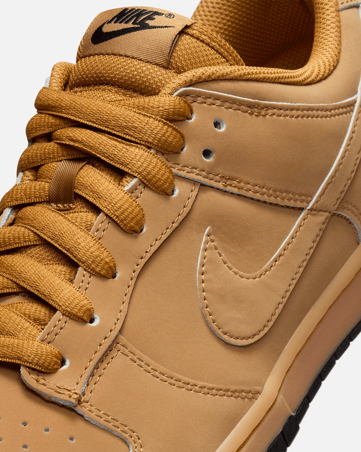 Nike Dunk Low Retro SE "Wheat" Wheat - Image 6