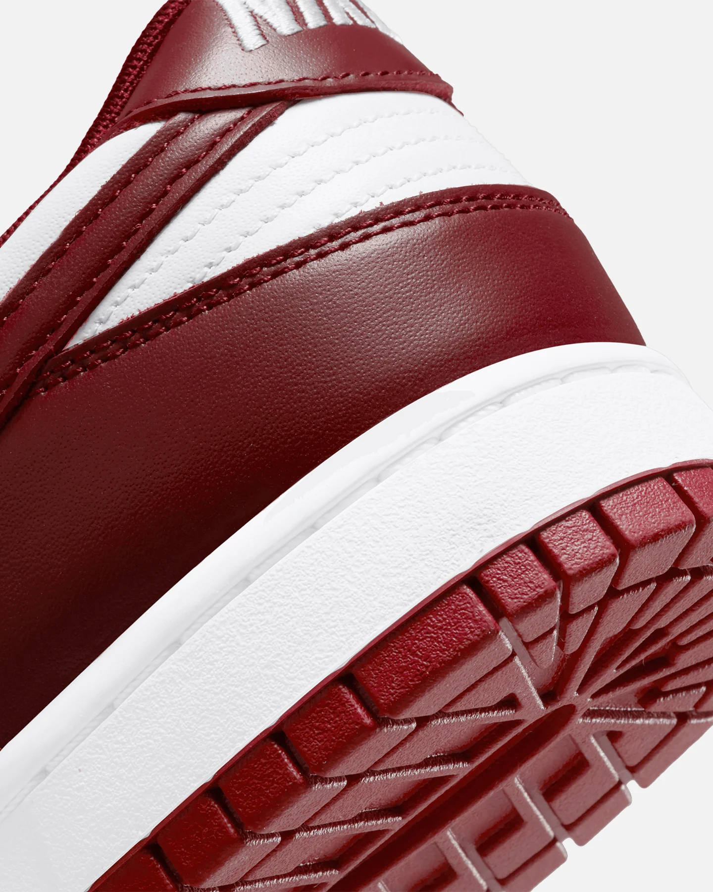 Nike Dunk Low Retro "Team Red" Team Red - Image 8