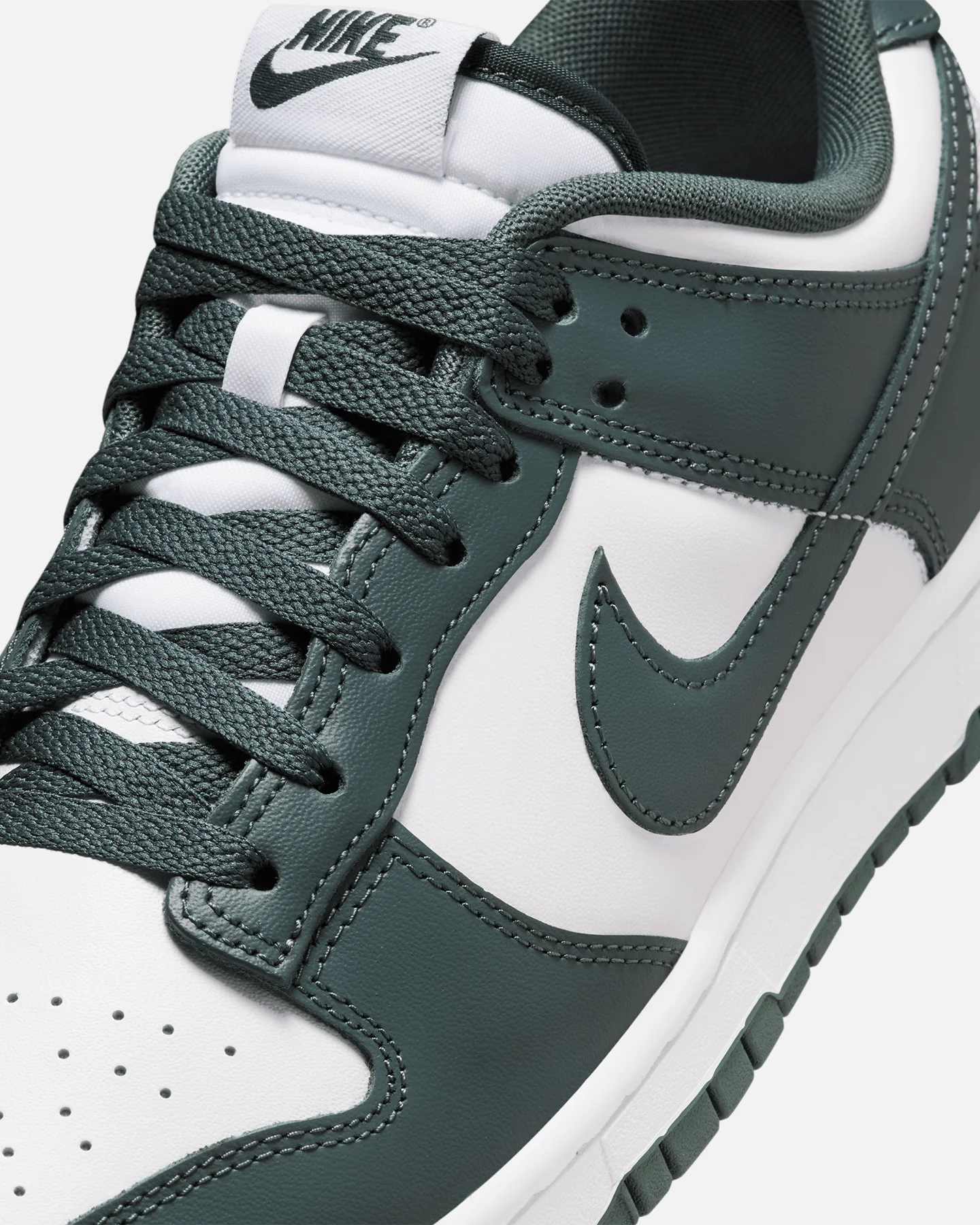 Nike Dunk Low Retro 'Vintage Green' White/Green - Image 6