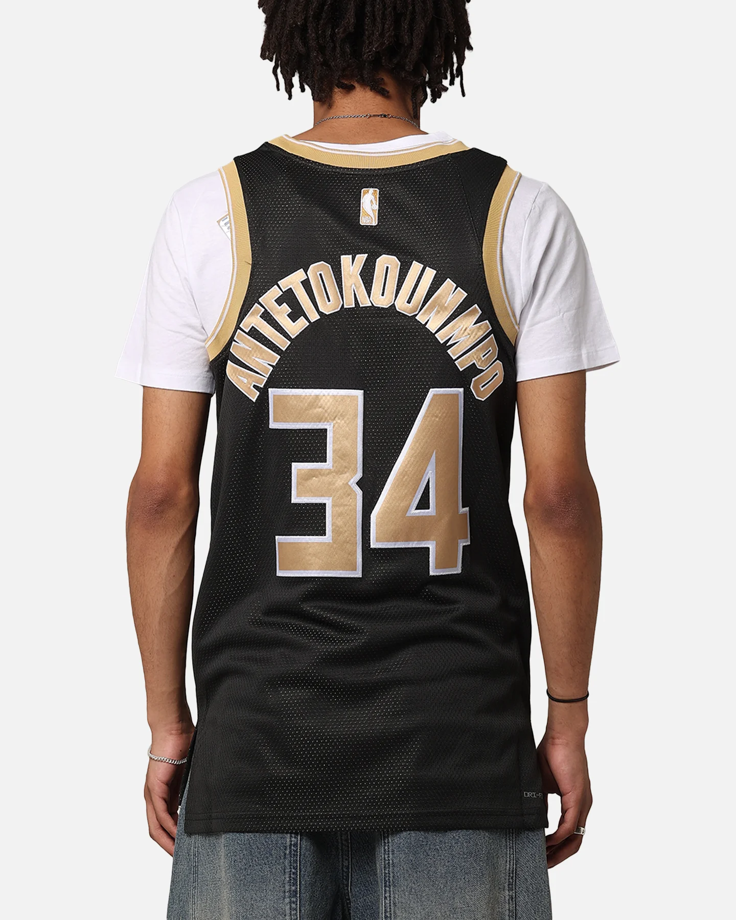 Nike Giannis Antetokounmpo Milwaukee Bucks Dri-FIT 2024 Select Series Jersey Black/Gold - Image 2
