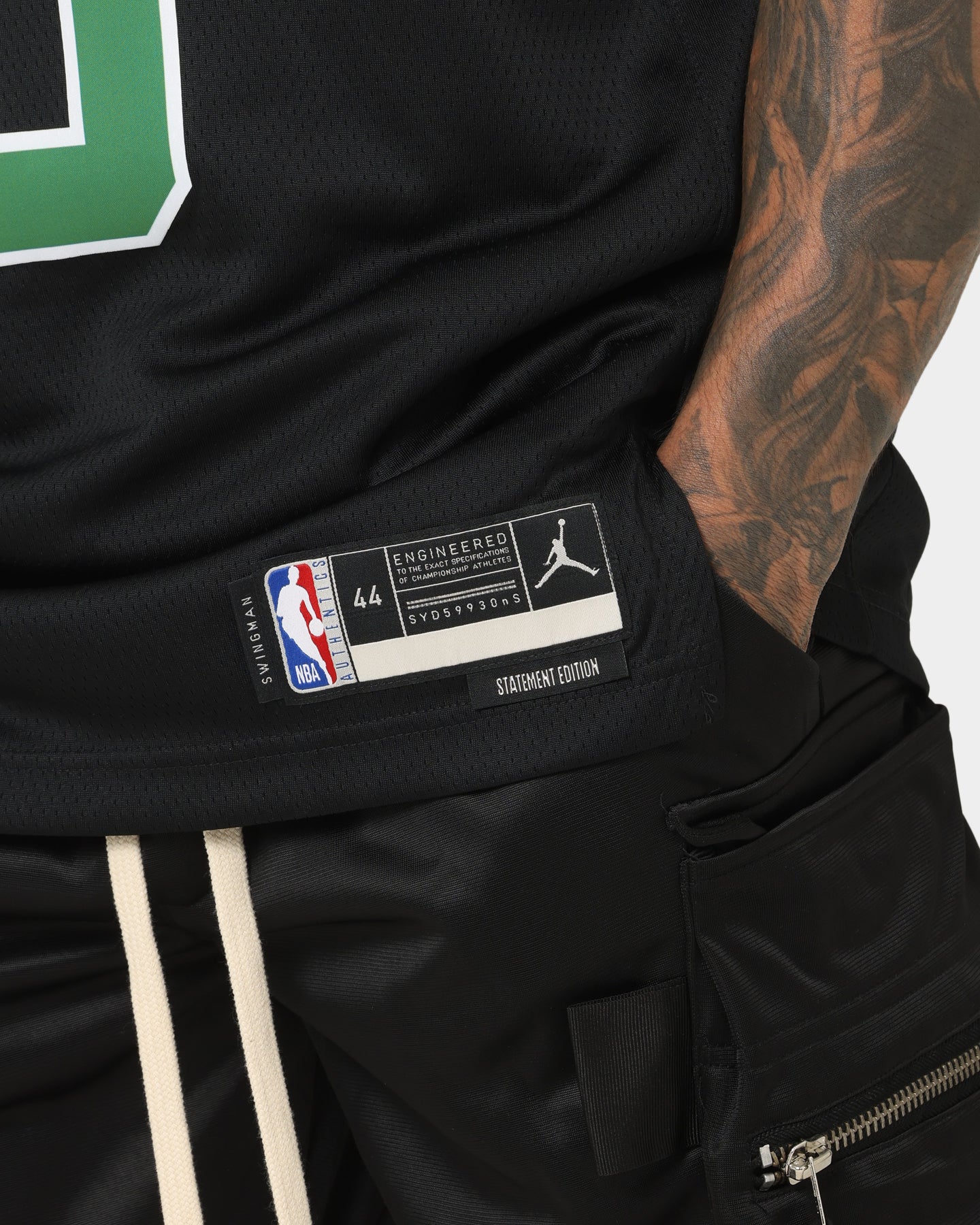 Nike Jayson Tatum Boston Celtics #0 Statement Edition Jordan Dri-FIT NBA Swingman Jersey Black - Image 9