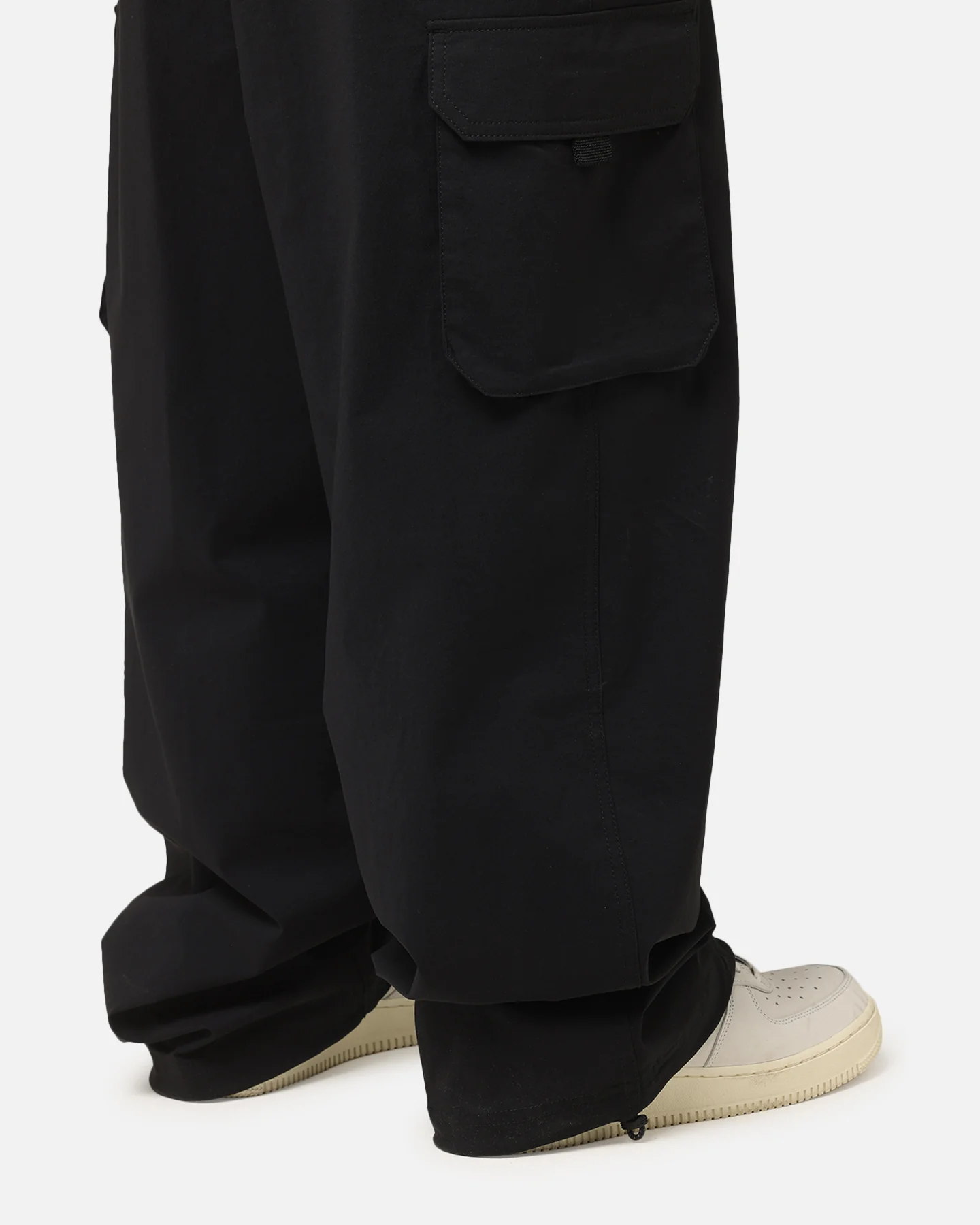 Nike Kearny Cargo Pants Black/White - Image 3