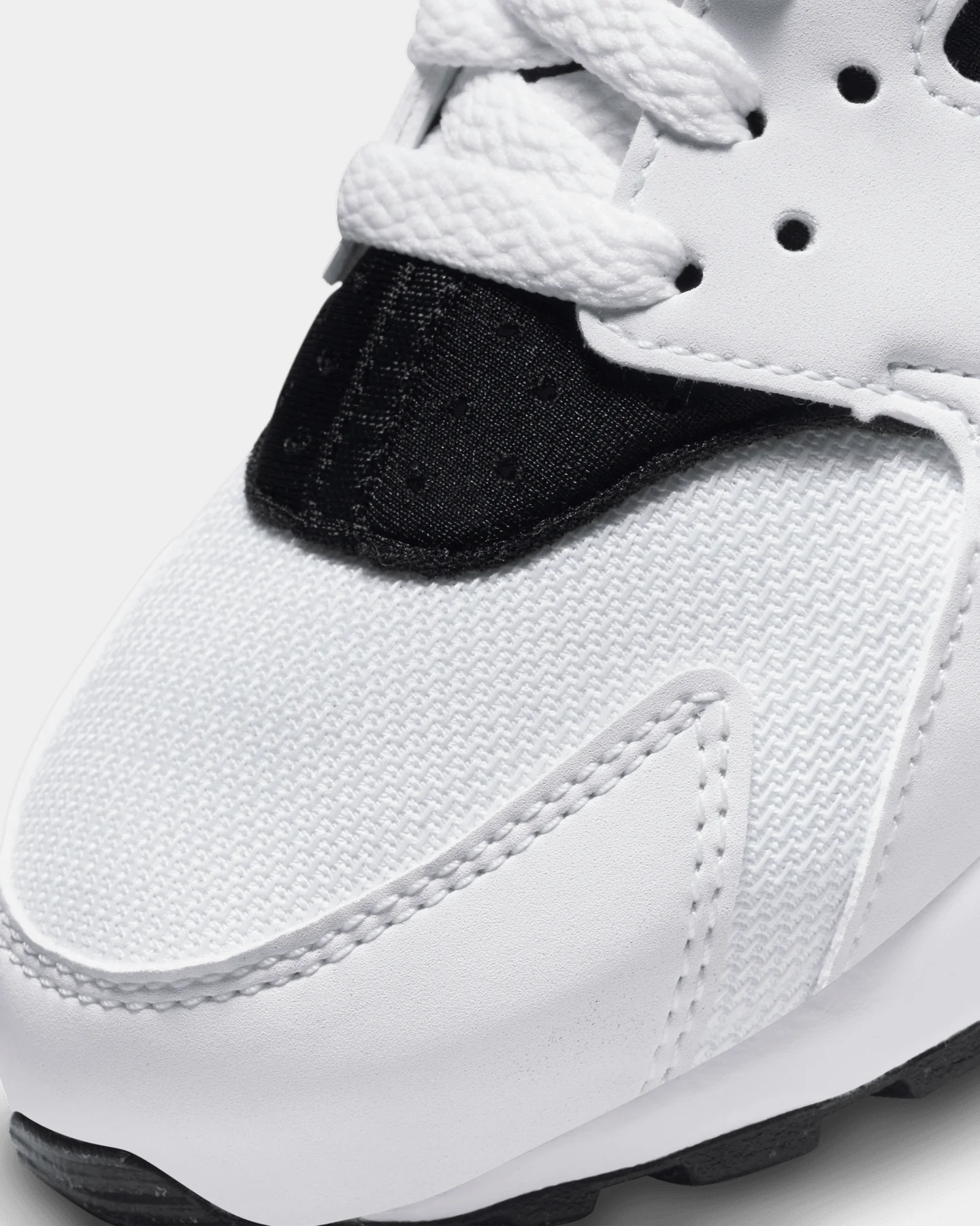 Nike Kid's Huarache Run (GS) White/Black - Image 6