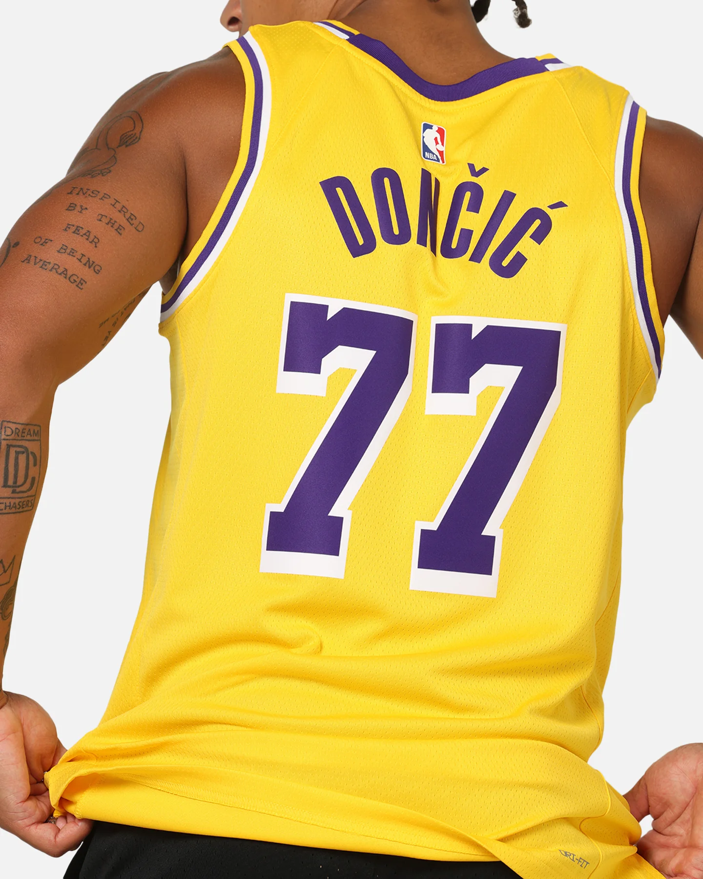 Nike Luka Doncic Los Angeles Lakers #77 Icon Edition 2022/23 Nike Dri-Fit NBA Swingman Jersey Amarillo/Doncic - Image 8