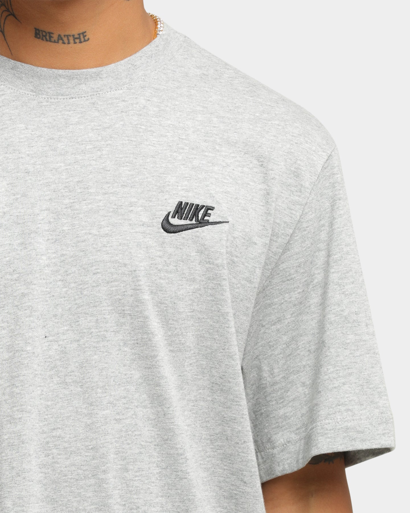 Nike Nike Sportswear Club T-Shirt Dark Grey Heather - Image 3