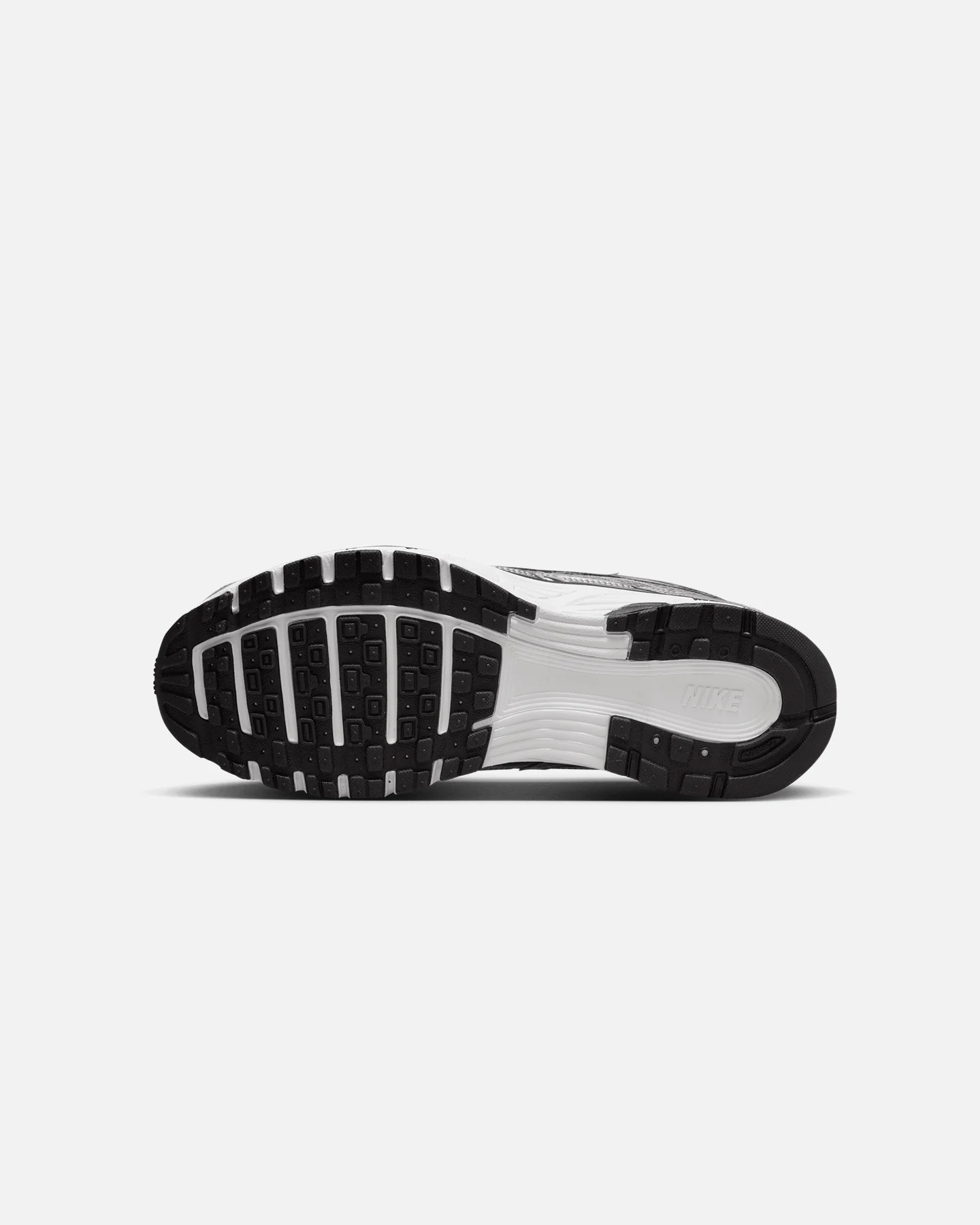Nike P-6000 Metallic Silver - Image 5