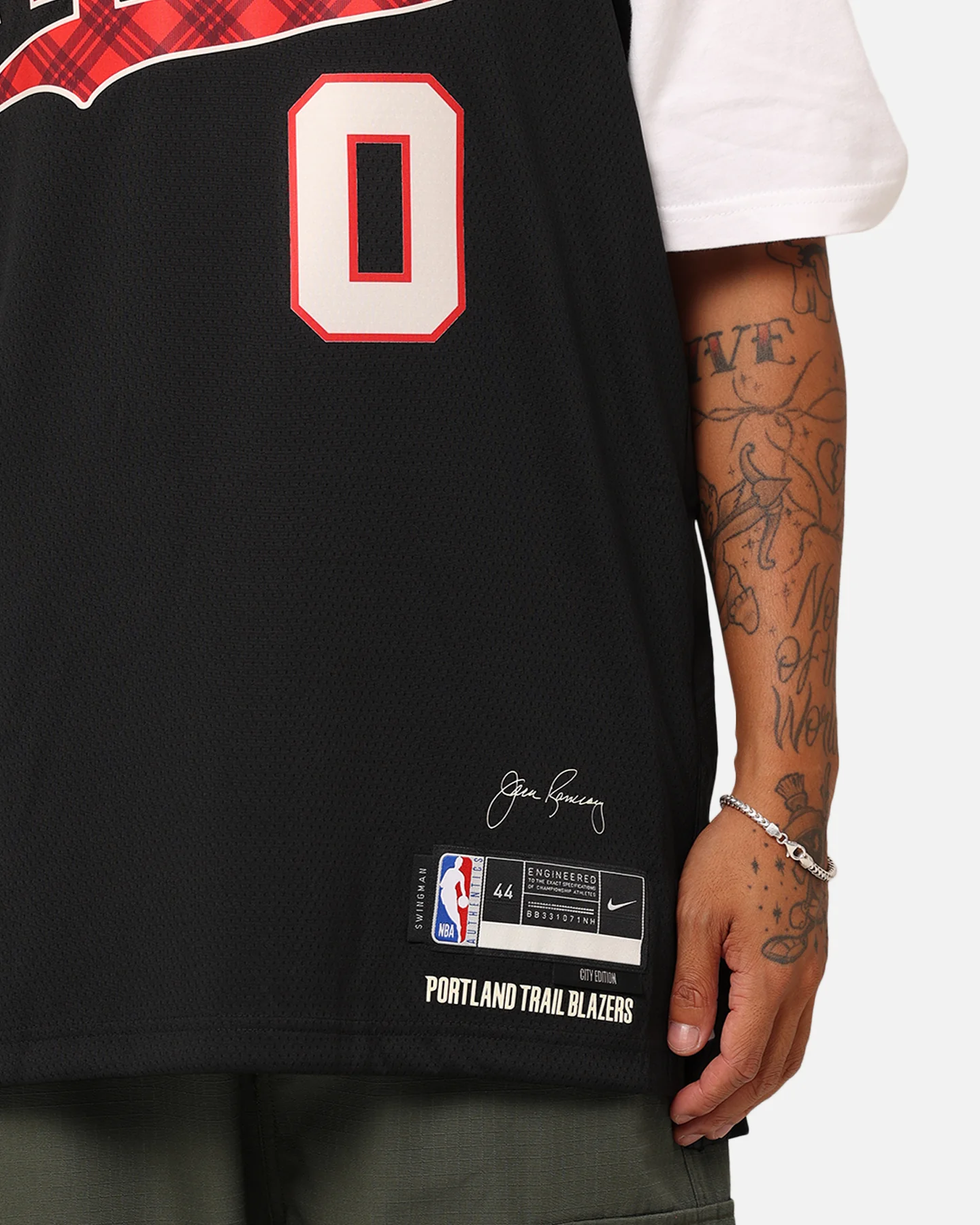 Nike Portland Trail Blazers Damian Lillard City Edition 2023/24 Dri-FIT Swingman Jersey Black - Image 7