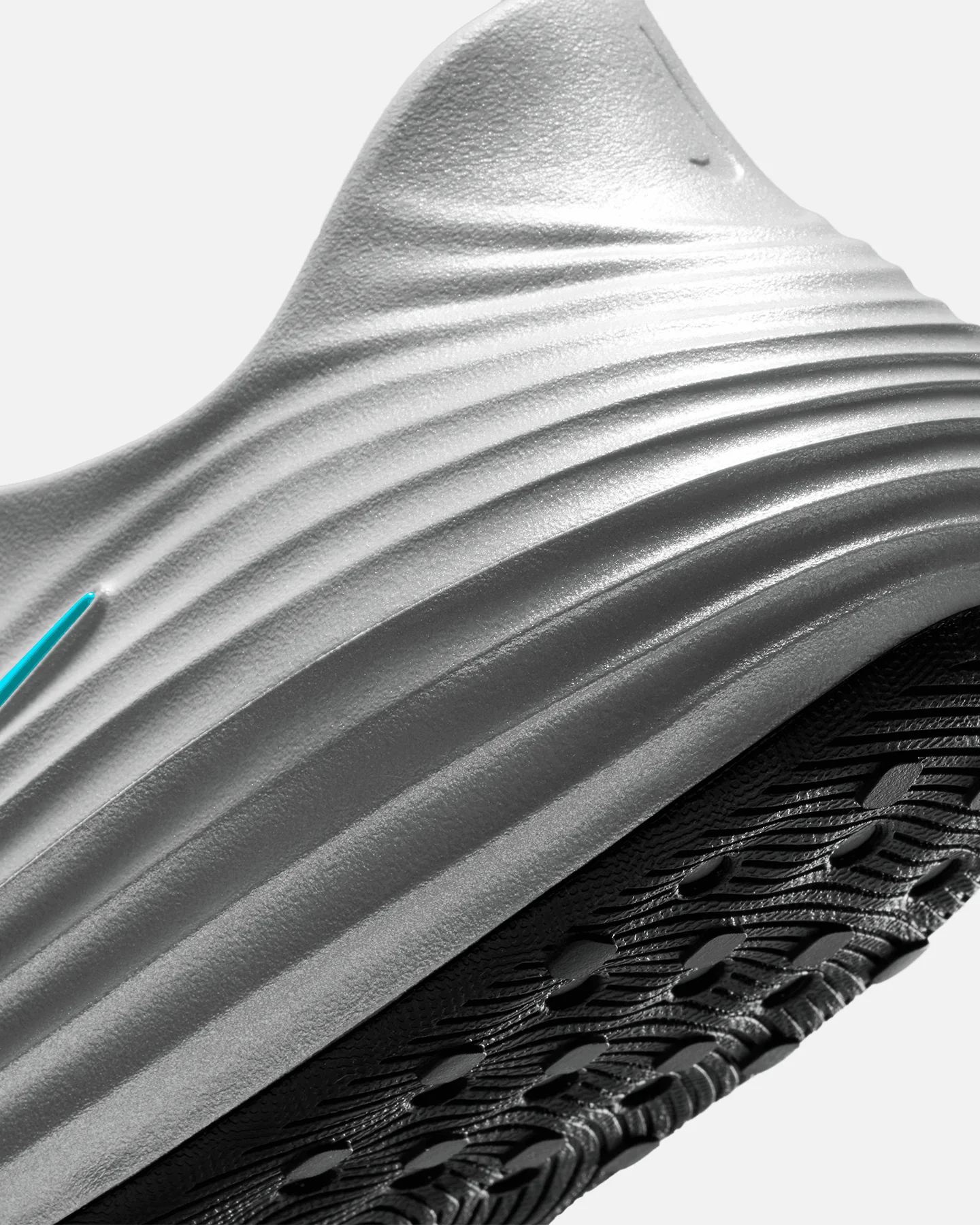 Nike ReactX Rejuven8 Metallic Silver - Image 8