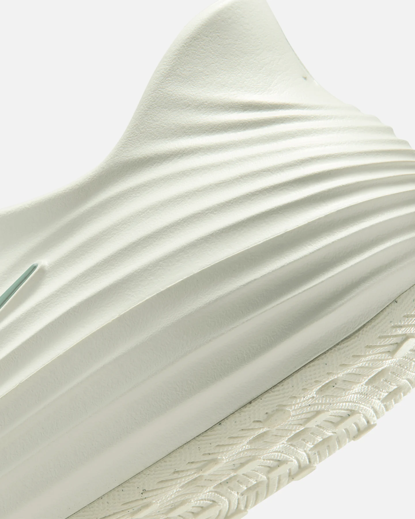 Nike ReactX Rejuven8 Spruce Aura - Image 8