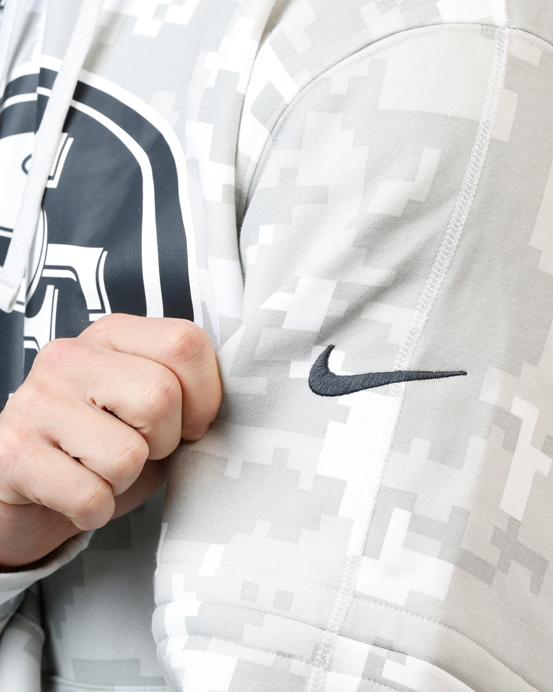 Nike San Francisco 49ers Salute to Service Hoodie Camouflage - Image 7