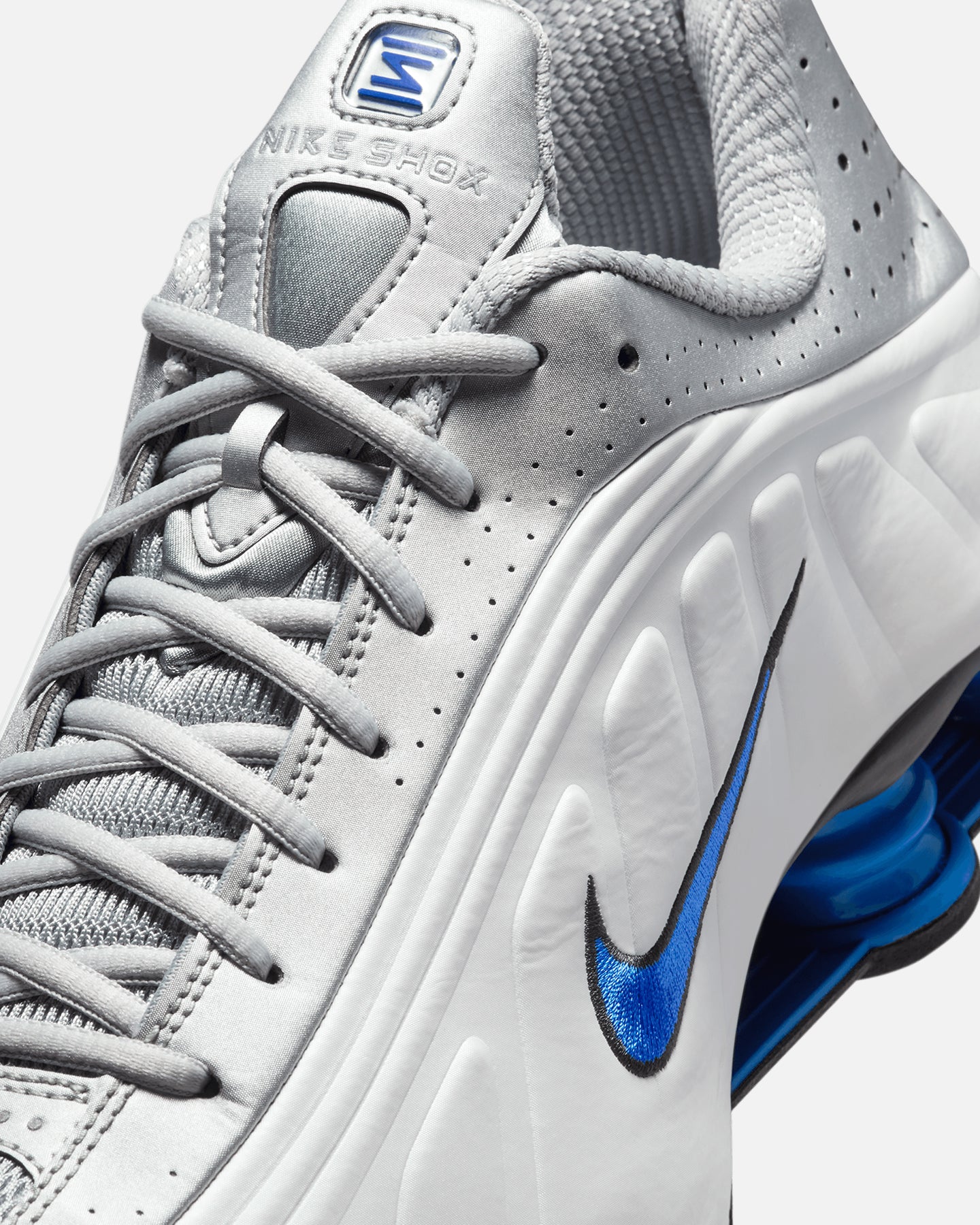 Nike Shox R4 White/Metallic - Image 6