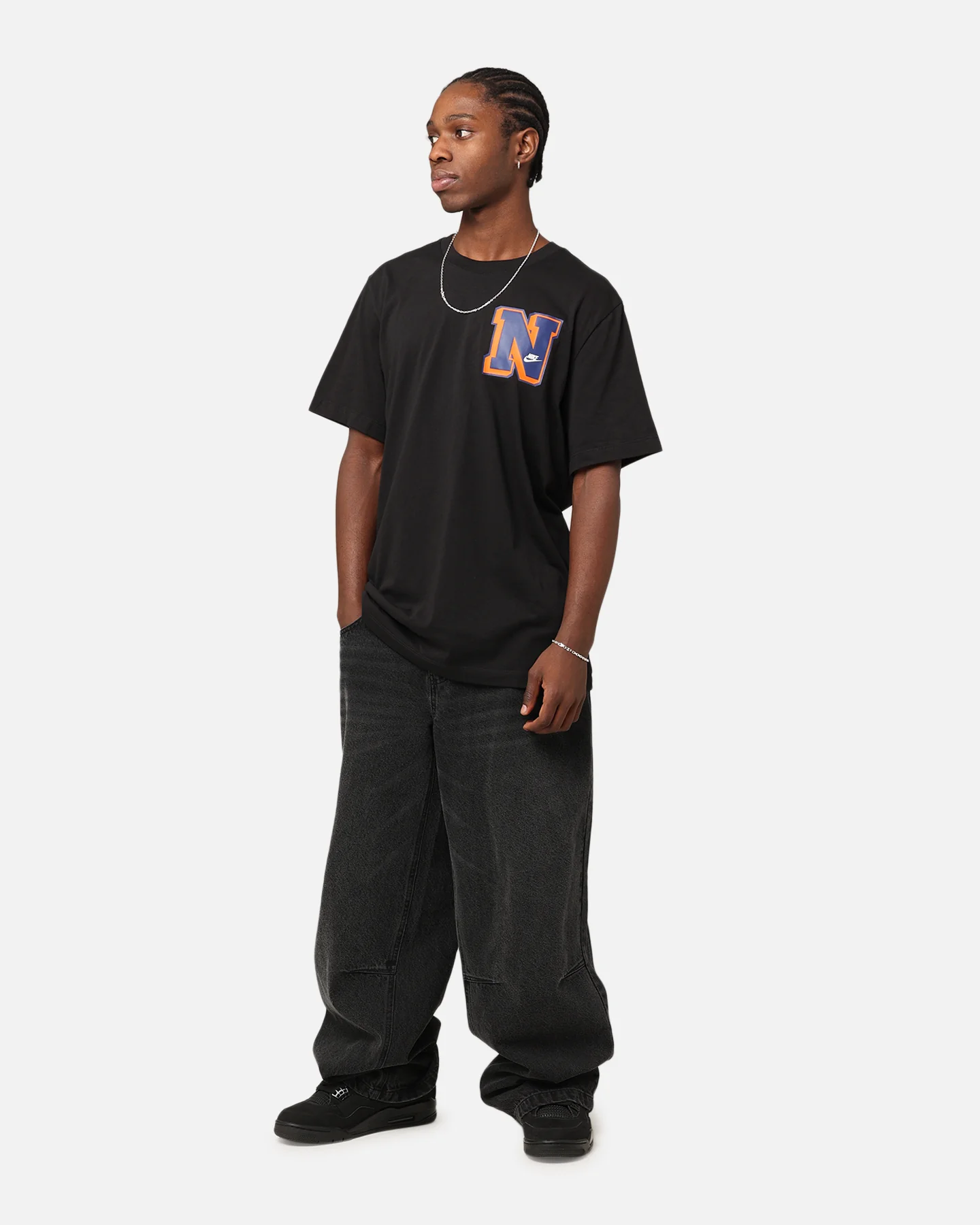 Nike Sportswear Club Essential T-Shirt Black - Image 3
