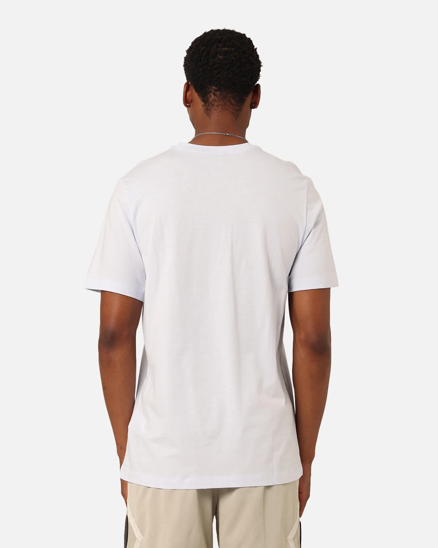 Nike Sportswear Club T-Shirt Football Grey - Image 4