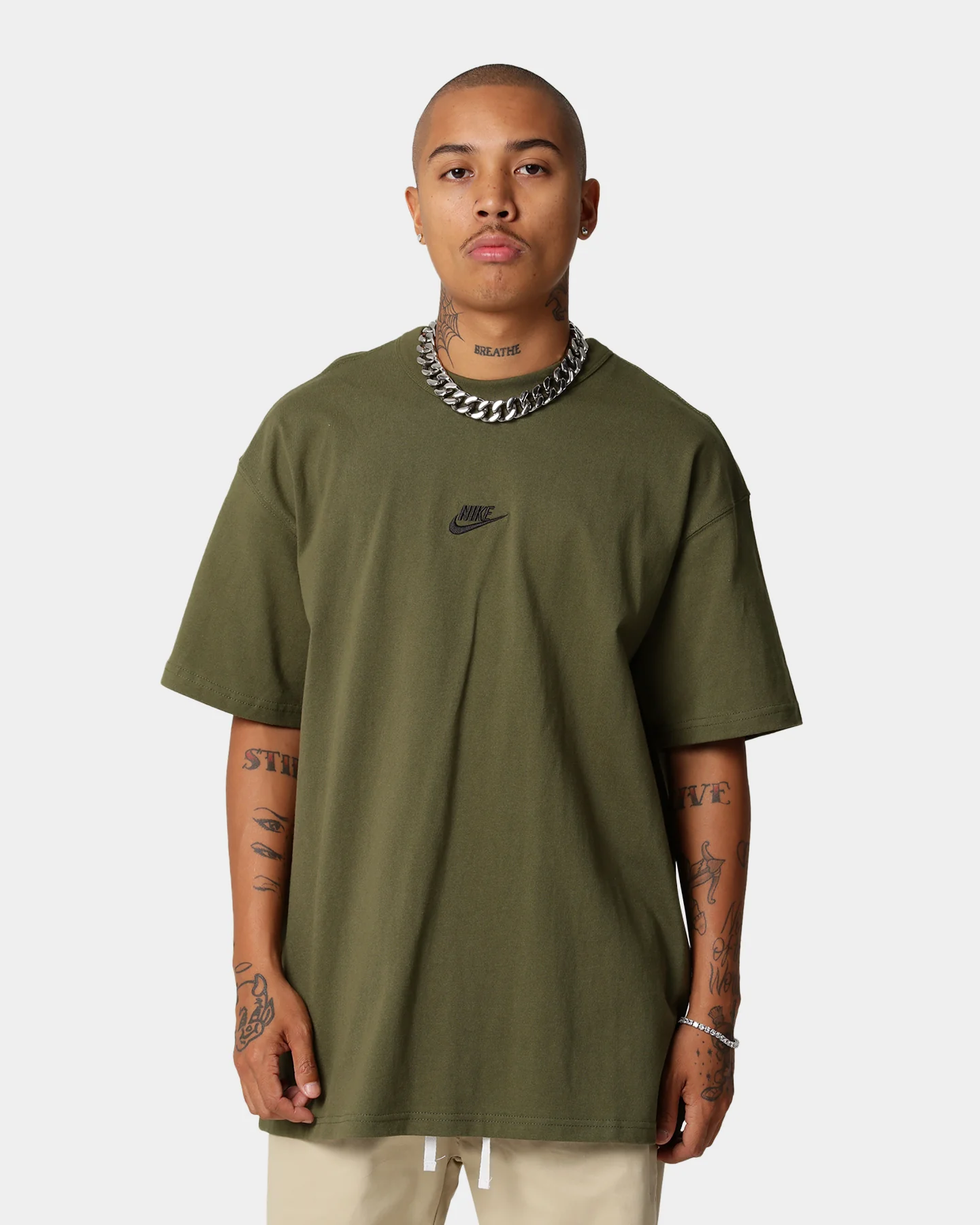 Nike Sportswear Premium Essential T-Shirt Rough Green - Image 2