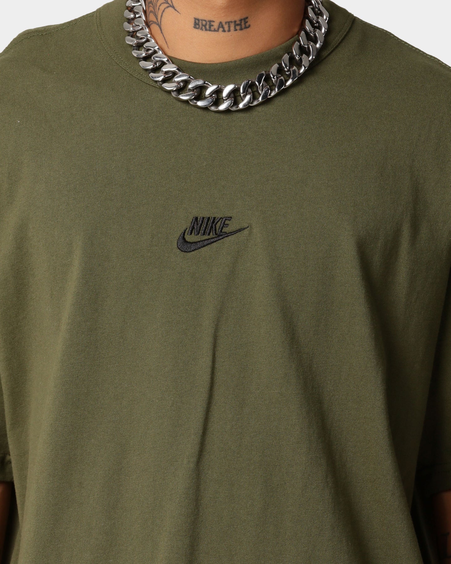 Nike Sportswear Premium Essential T-Shirt Rough Green - Image 4