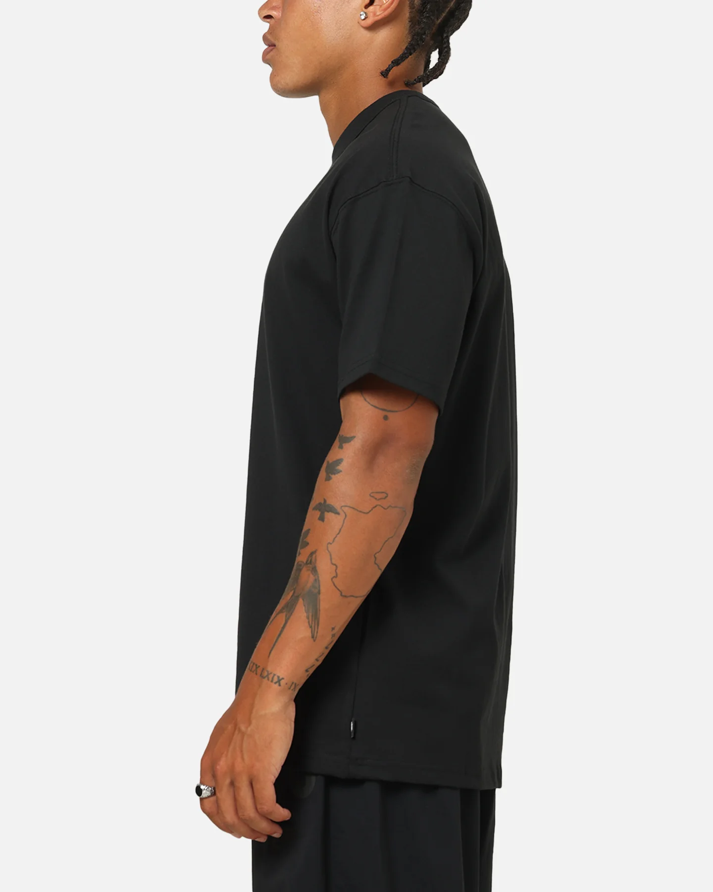 Nike Sportswear Premium Essentials Sustainable T-Shirt Black - Image 5
