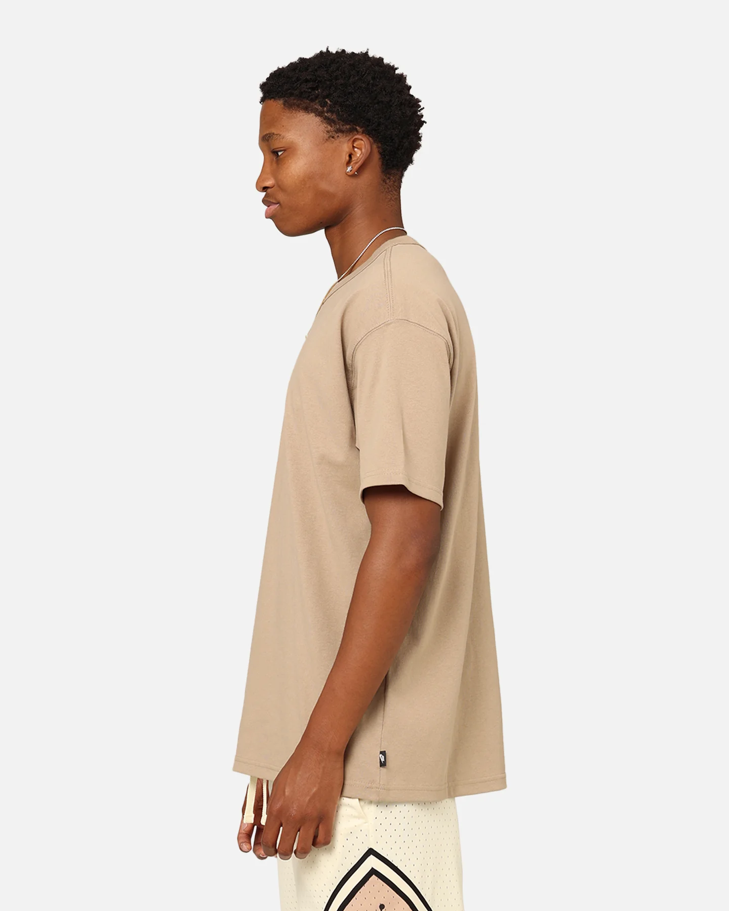Nike Sportswear Premium Essentials Sustainable T-Shirt Khaki - Image 6