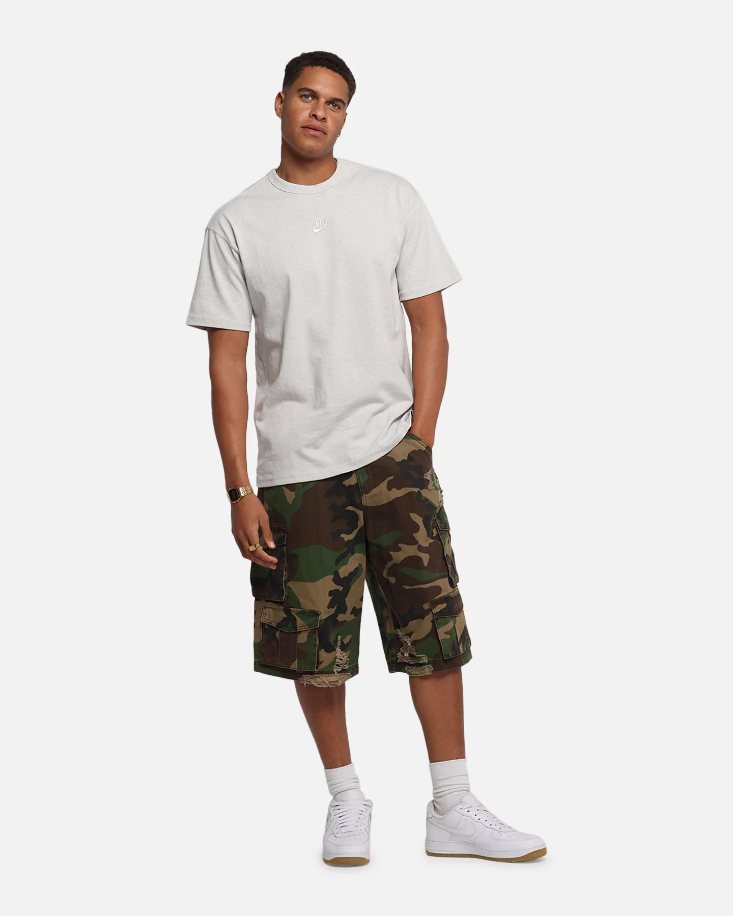 Nike Sportswear Premium Essentials Sustainable T-Shirt Light Bone - Image 2