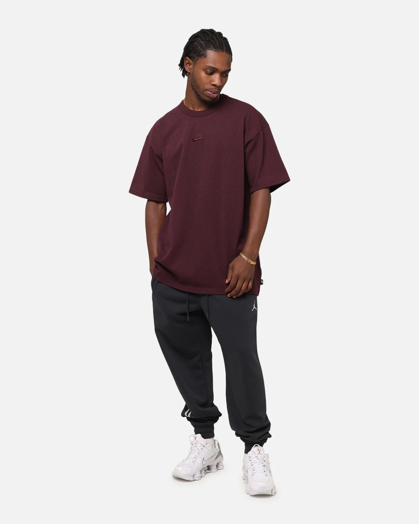 Nike Sportswear Premium Essentials T-Shirt Burgandy - Image 2
