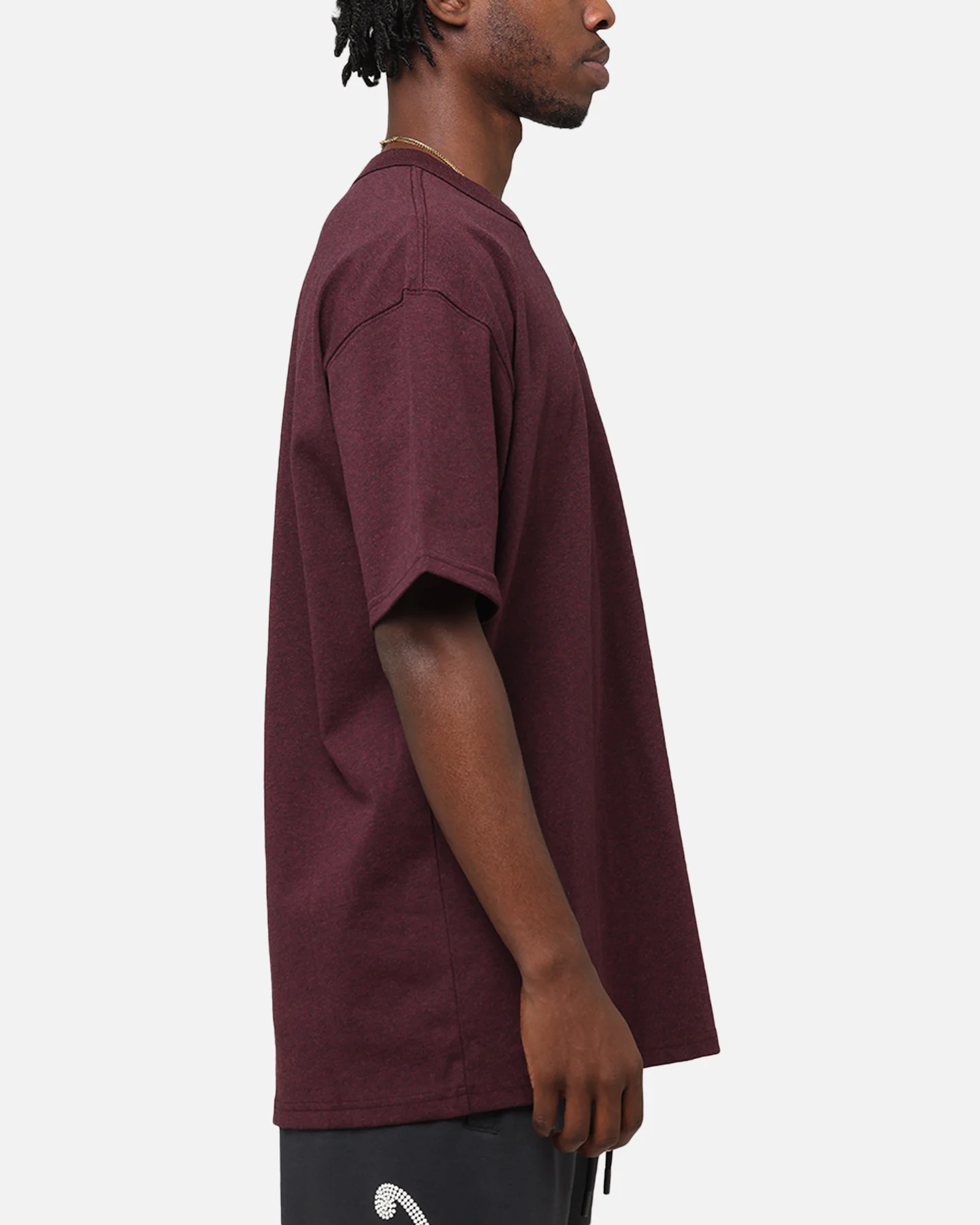 Nike Sportswear Premium Essentials T-Shirt Burgandy - Image 4