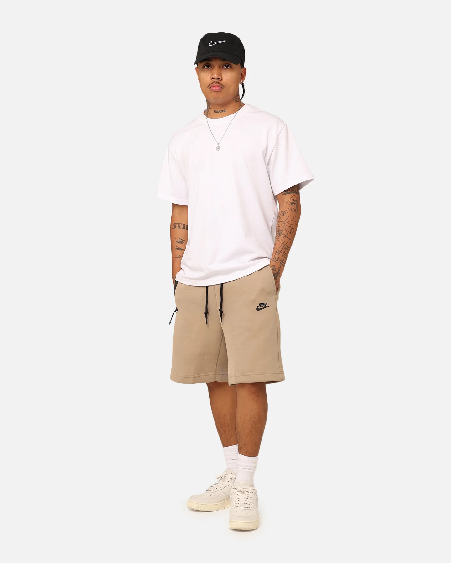 Nike Tech Fleece Shorts Khaki/Black - Image 2