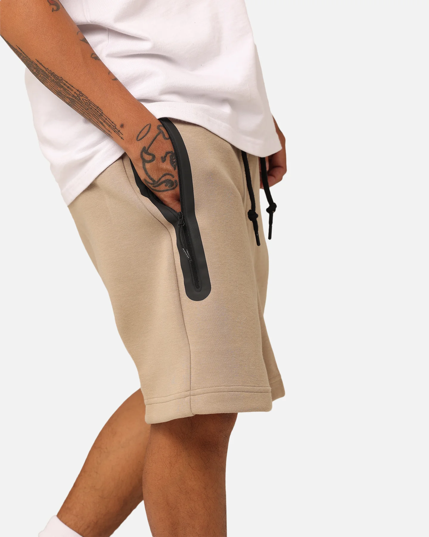 Nike Tech Fleece Shorts Khaki/Black - Image 3