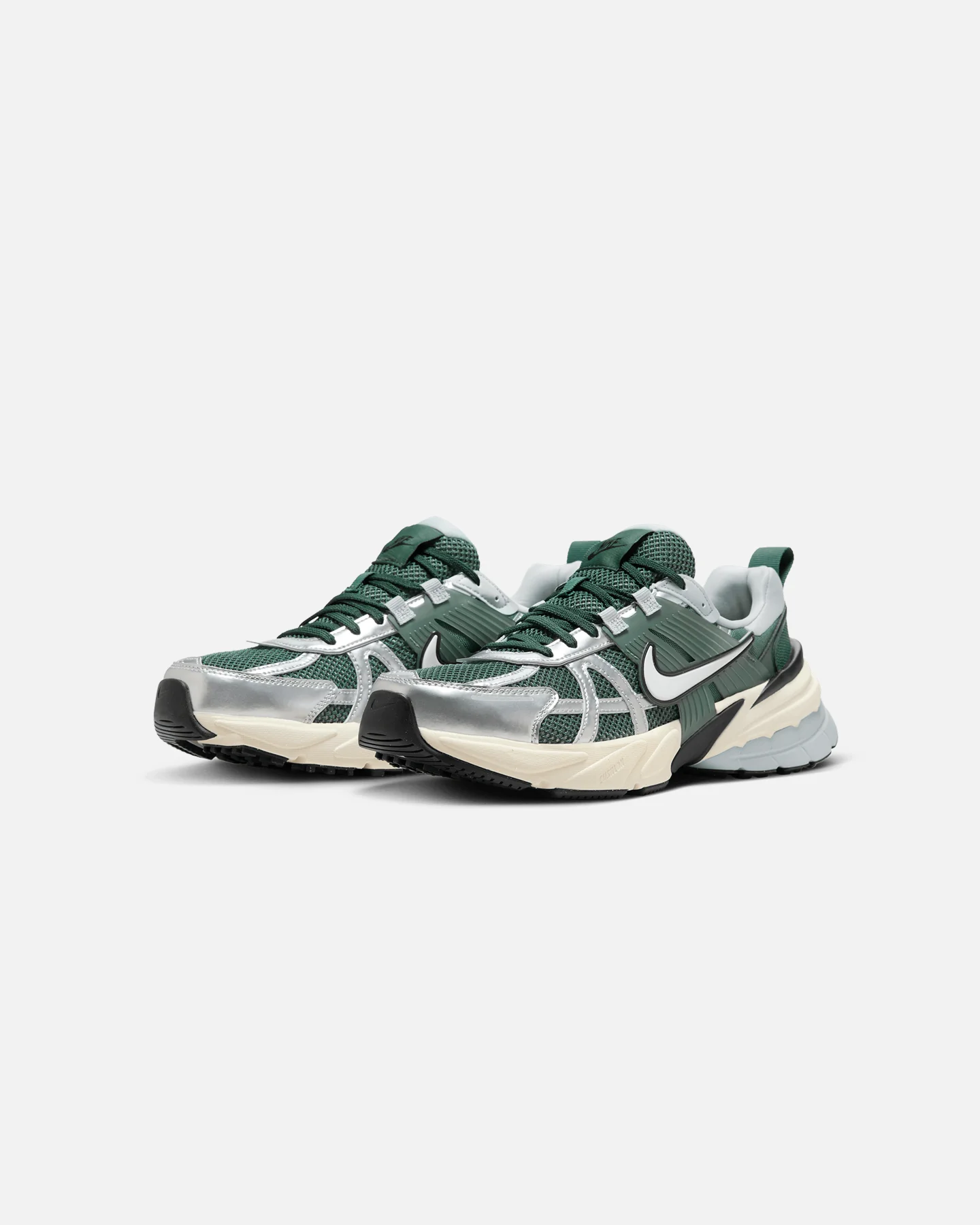 Nike V2K Run Vintage Green - Image 2