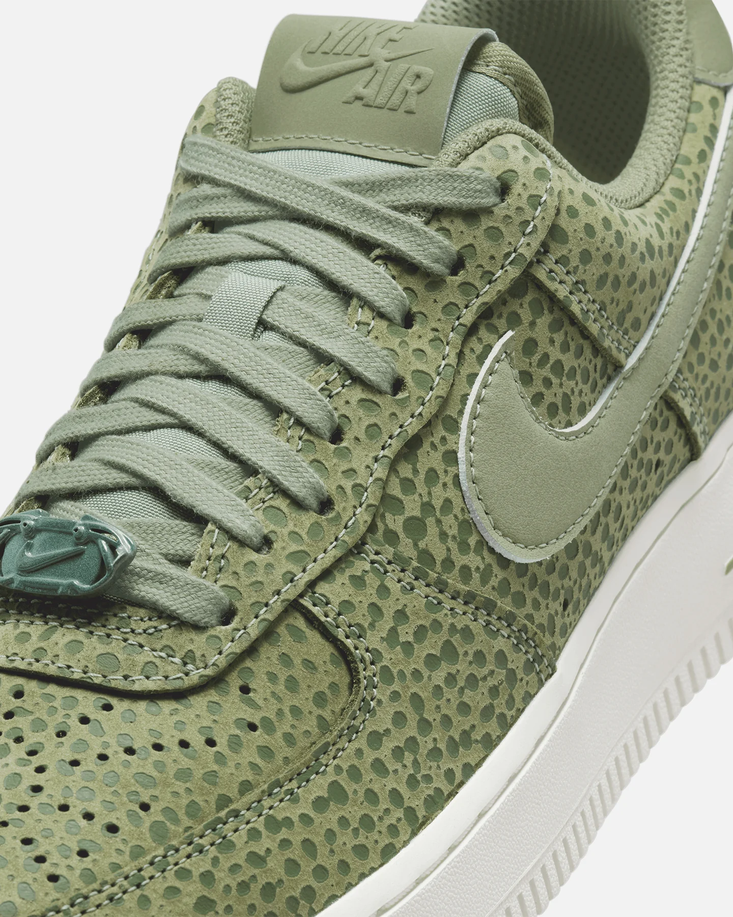 Nike Women's Air Force 1 '07 Premium Sesame/Oil Green - Image 6