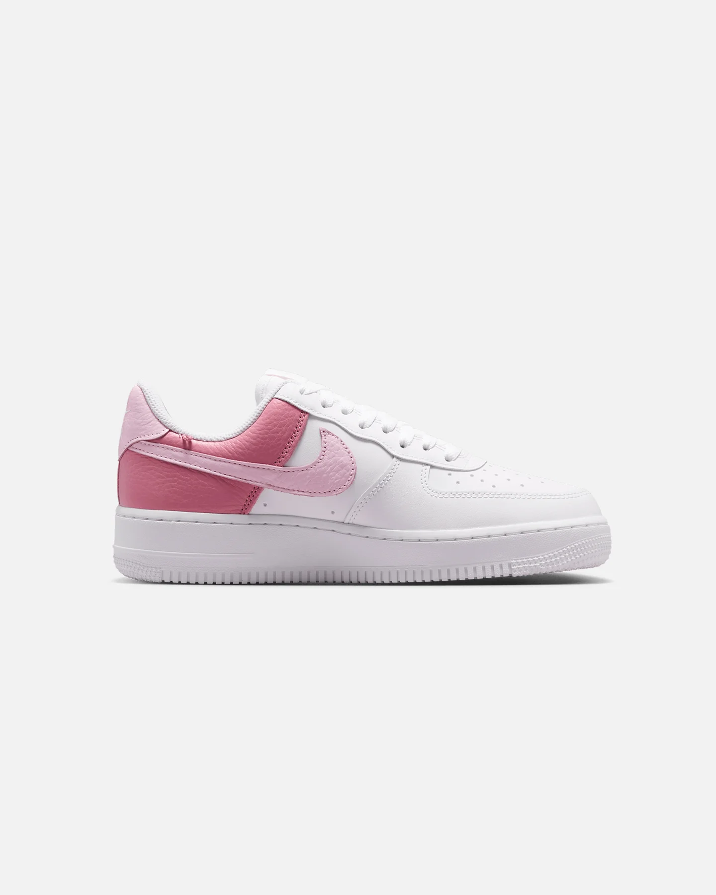 Nike Women's Air Force 1 '07 White/Pink - Image 4